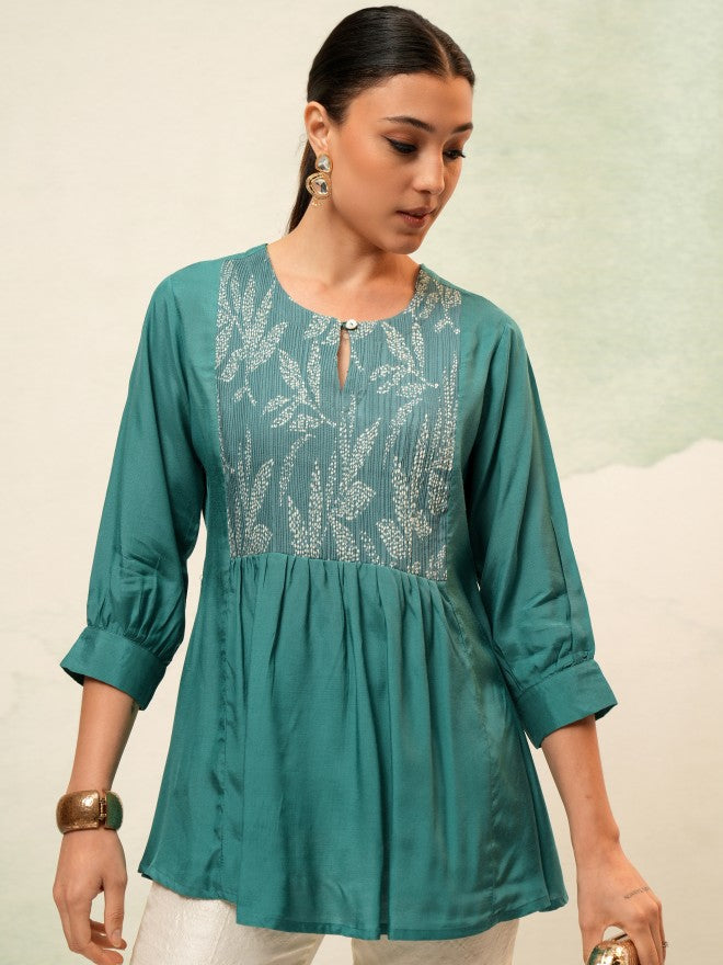 Vishudh Women Blue Self Design Top - Green - Image 7