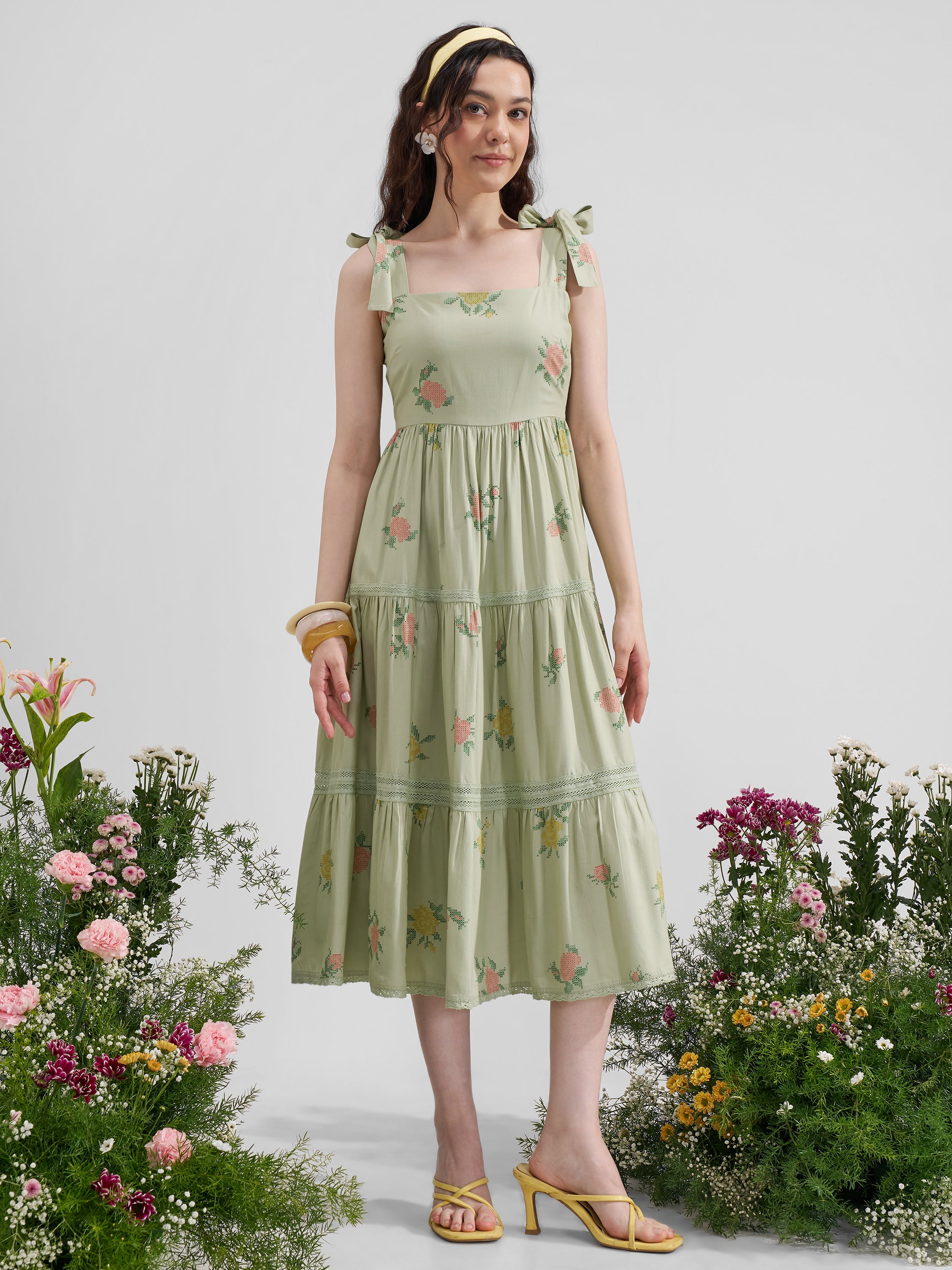 Vara By Vishudh Women Green Printed Maxi Dress