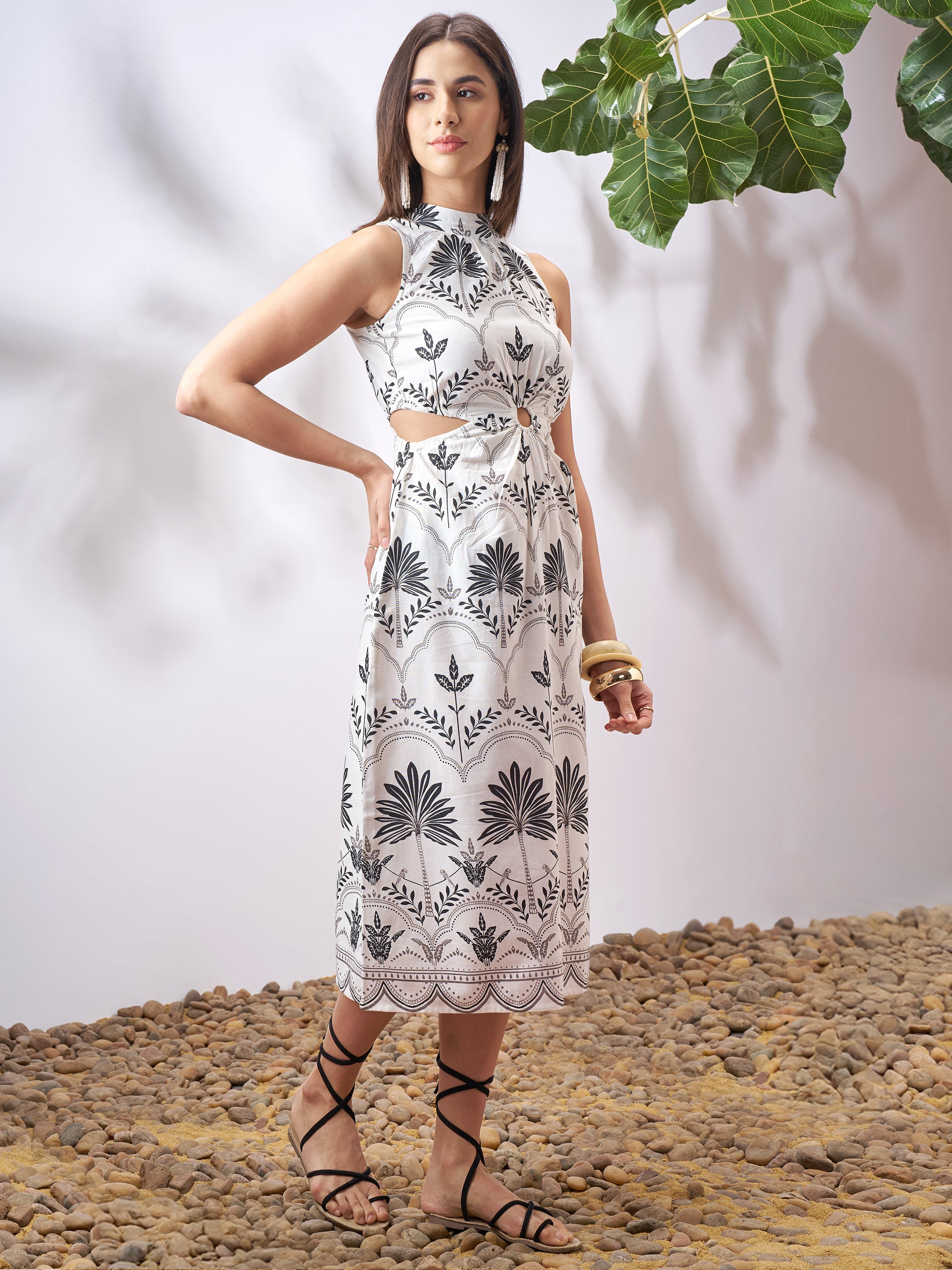 Vara By Vishudh Women Off White Printed A-Line Dress - Off White - Image 4
