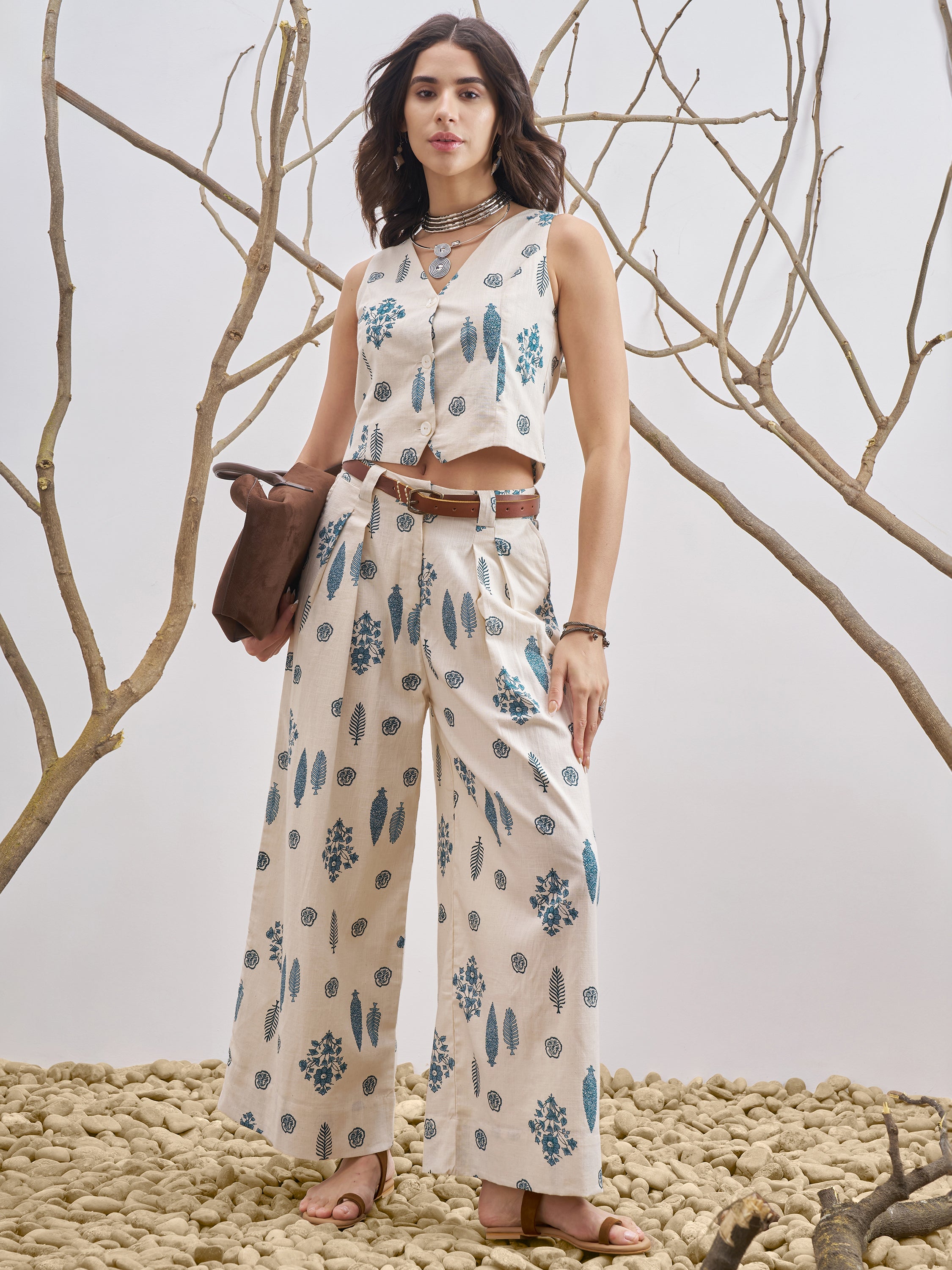 Vara By Vishudh Women Off White Printed Wide Leg Plazzo - Off White - Image 2