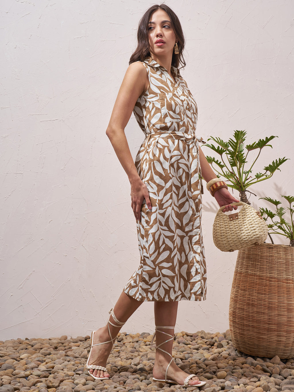 Vara By Vishudh Women Brown Printed Sheath Dress - Brown - Image 4