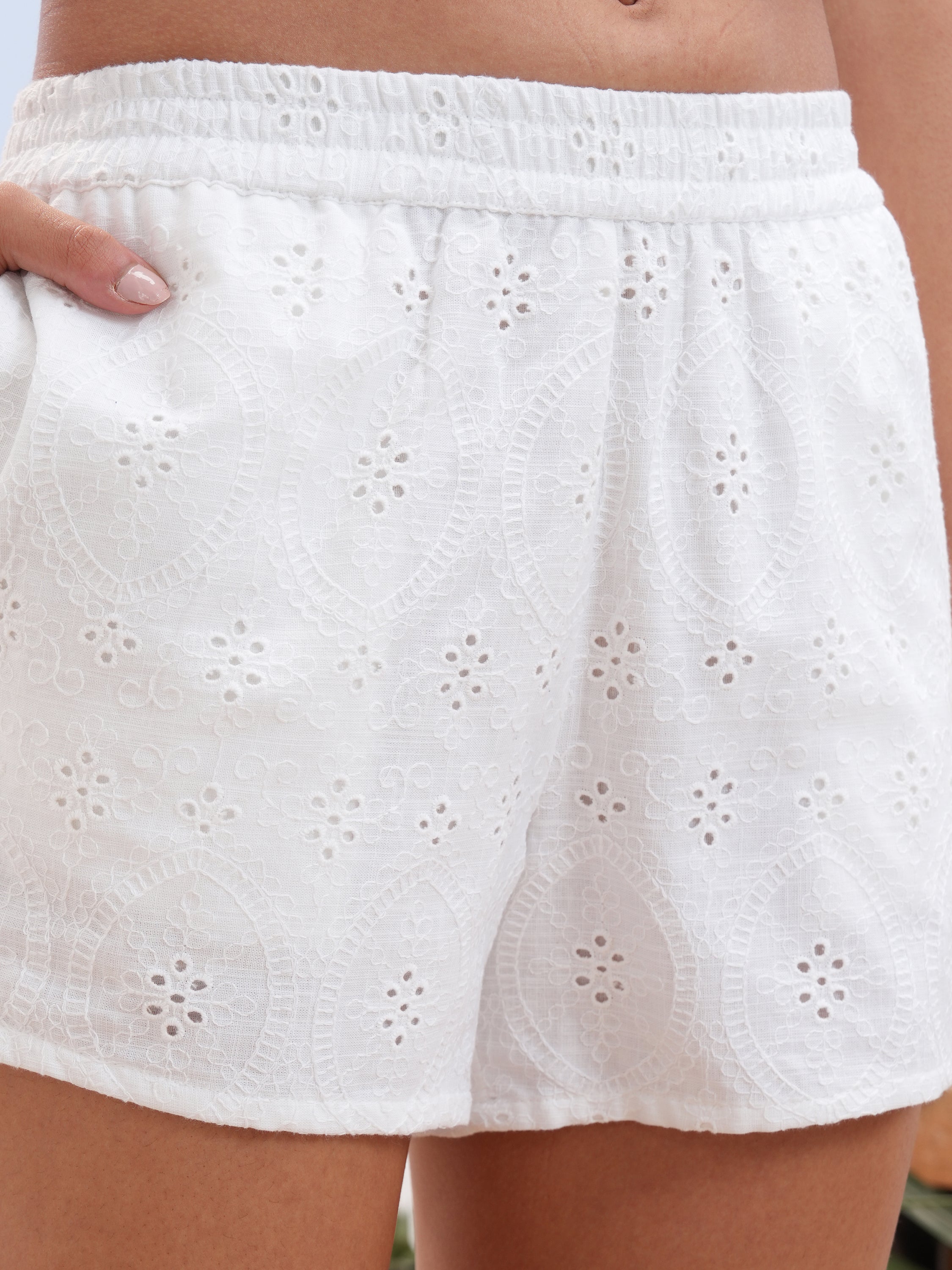 Vara By Vishudh Women White Shirt With Short - White - Image 7