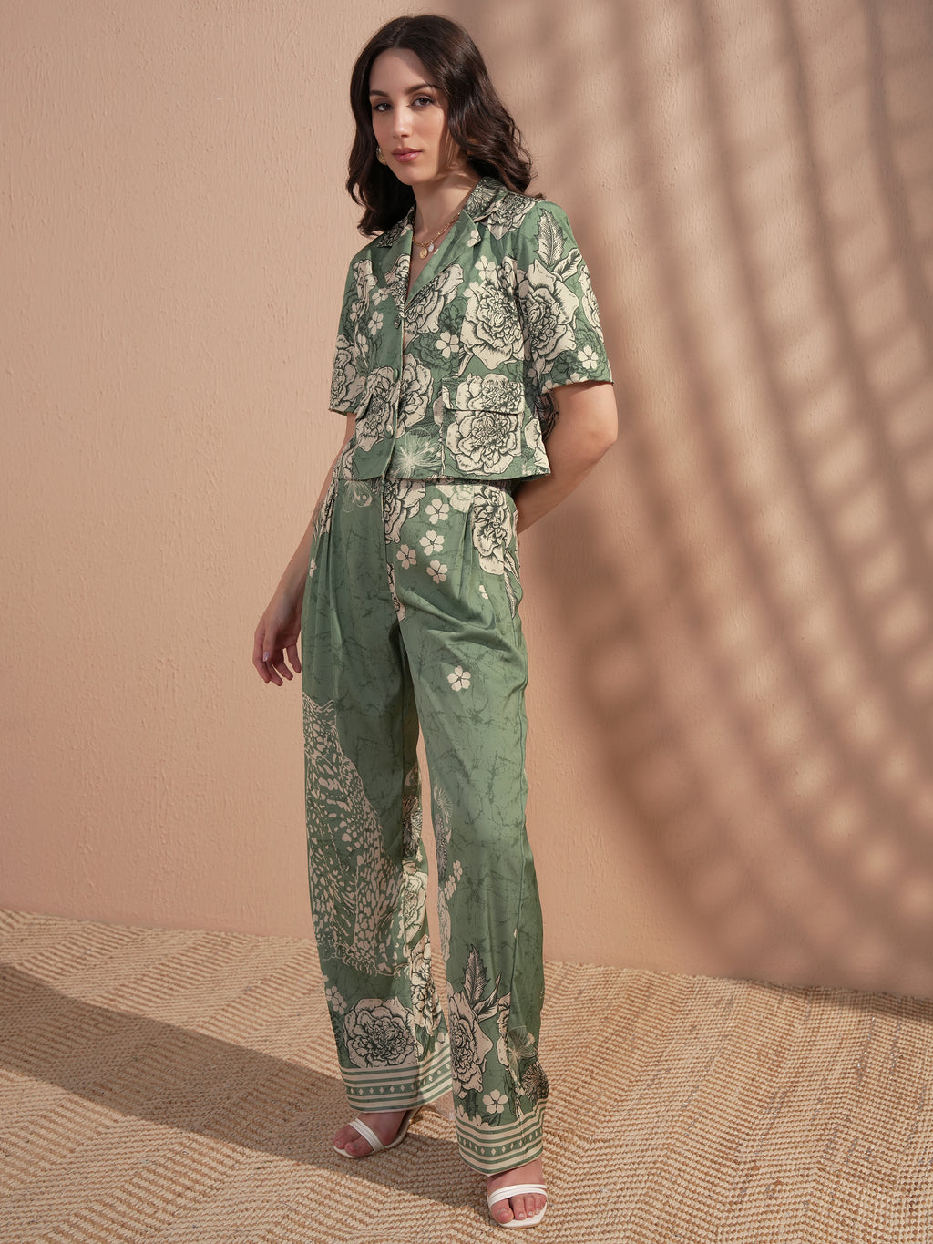 Vara By Vishudh Women Green Printed Jumpsuit - Green - Image 2