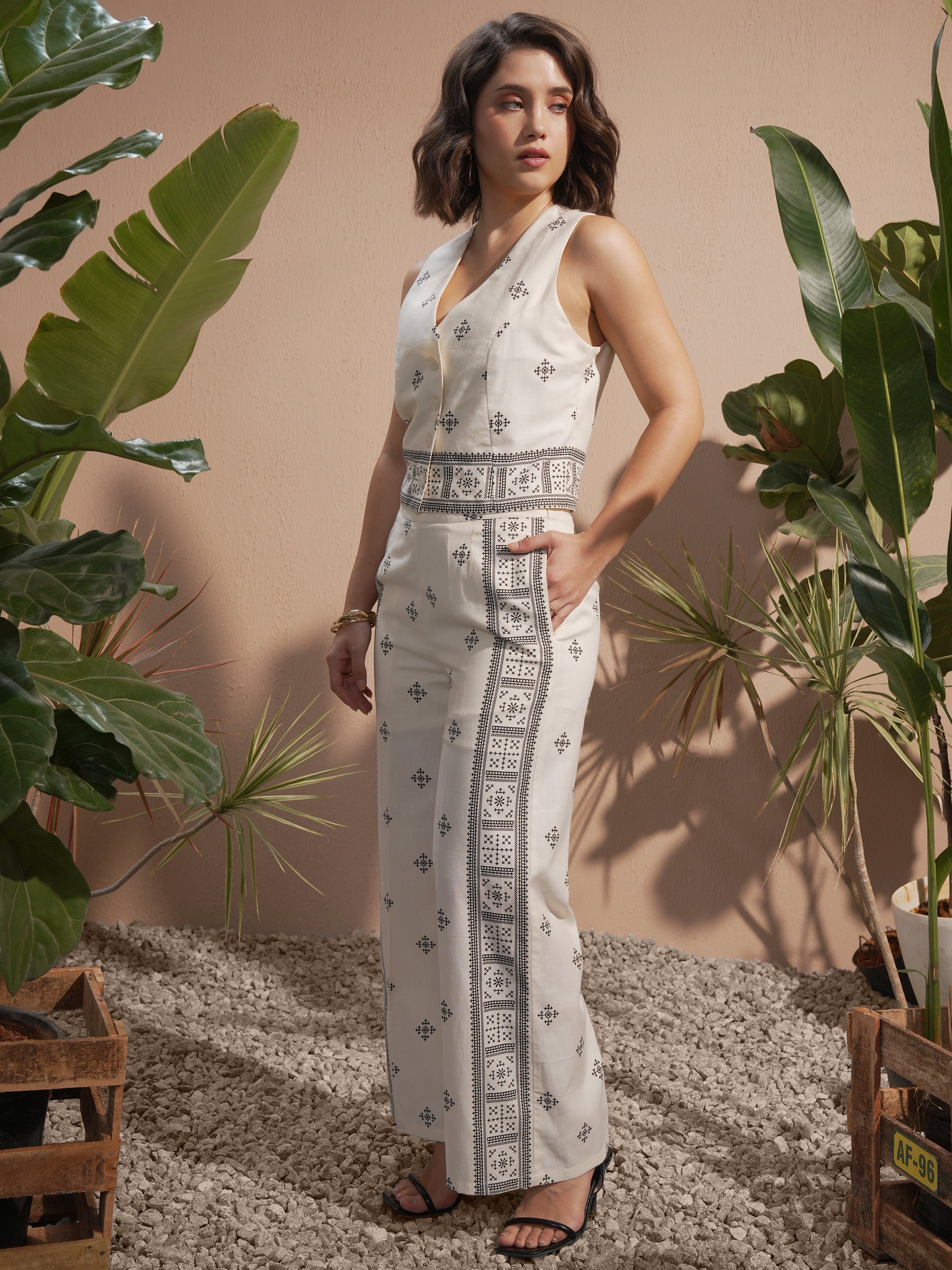 Vara By Vishudh Women Off White Blazer With Palazzos - Off White - Image 2