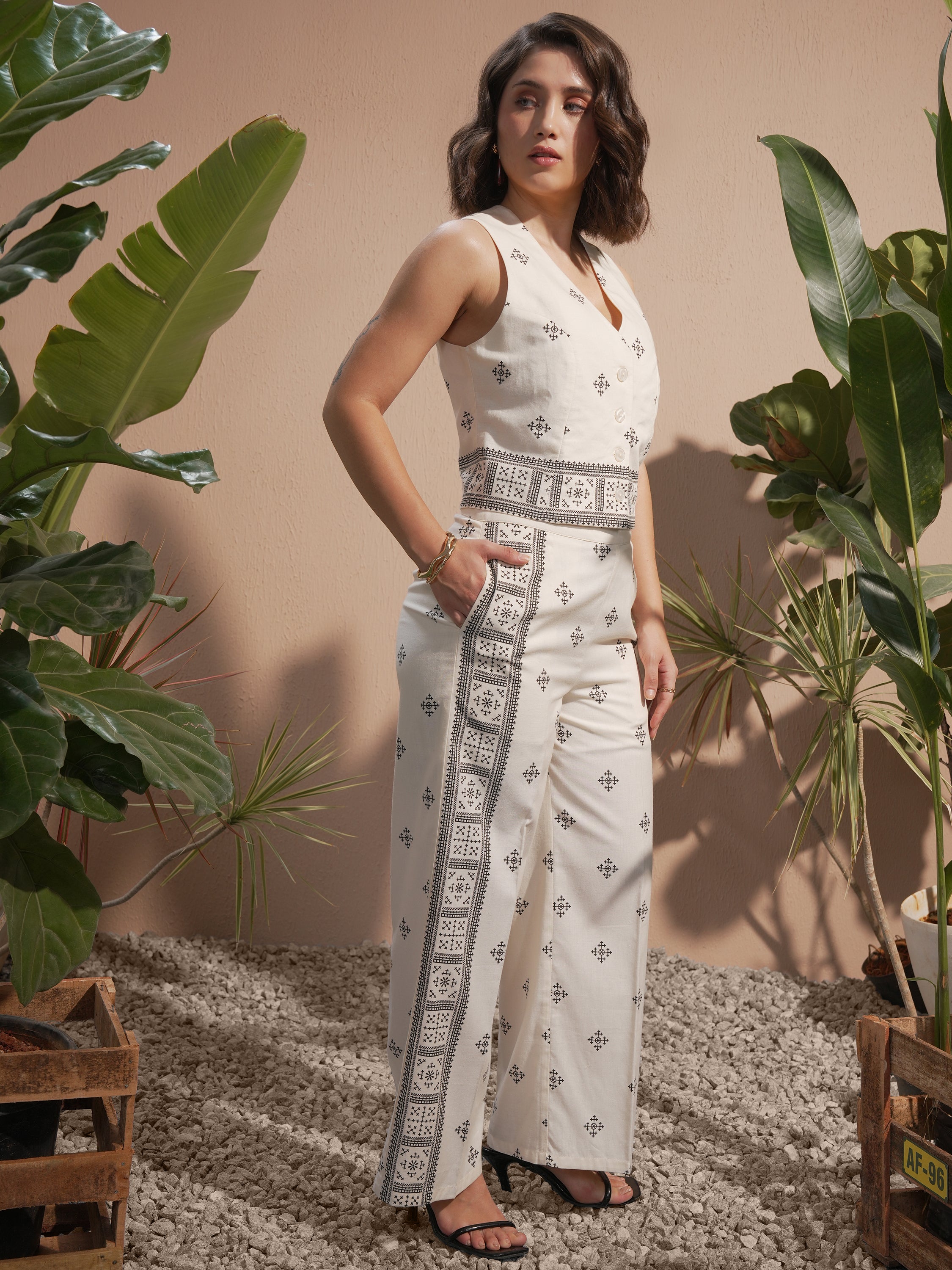 Vara By Vishudh Women Off White Blazer With Palazzos - Off White - Image 4