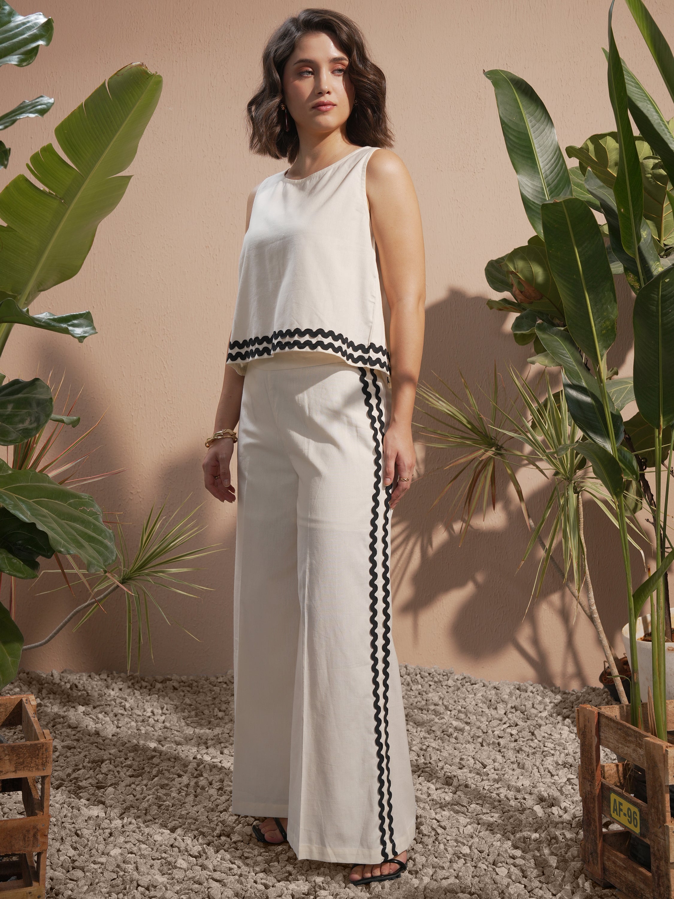 Vara By Vishudh Women Off White Top With Trouser - Off White - Image 2