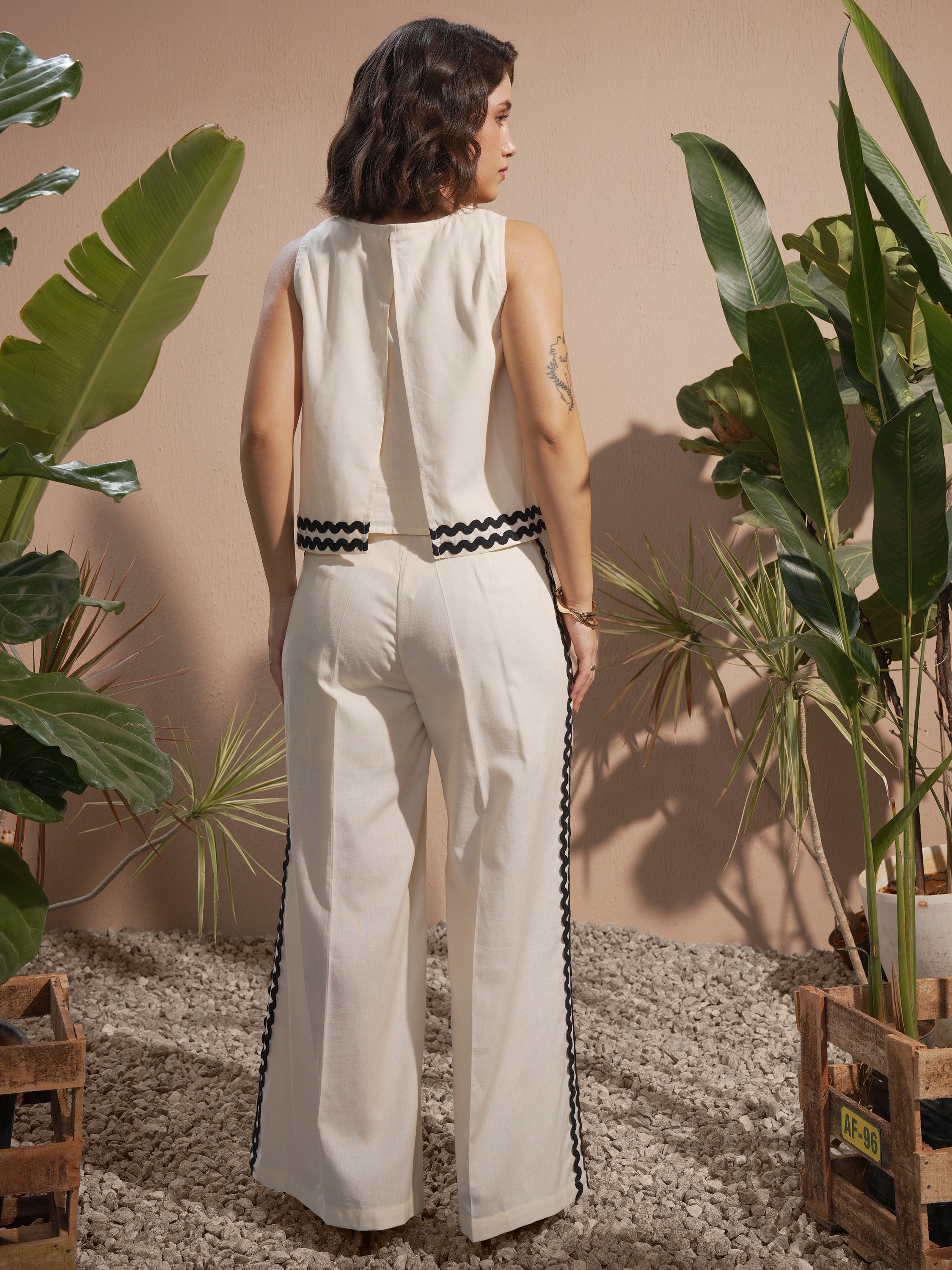 Vara By Vishudh Women Off White Top With Trouser - Off White - Image 3