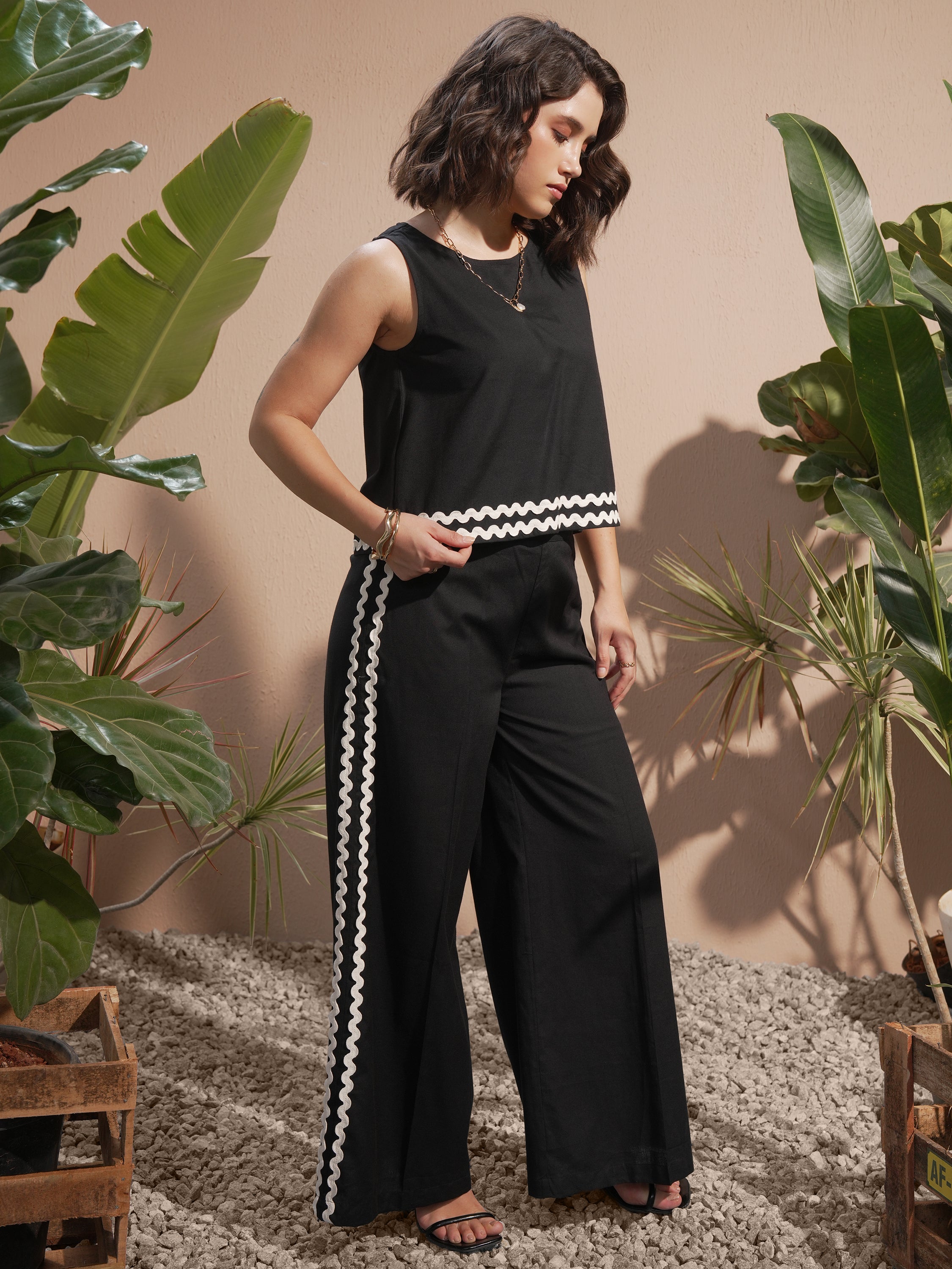 Vara By Vishudh Women Black Top With Trouser - Black - Image 4