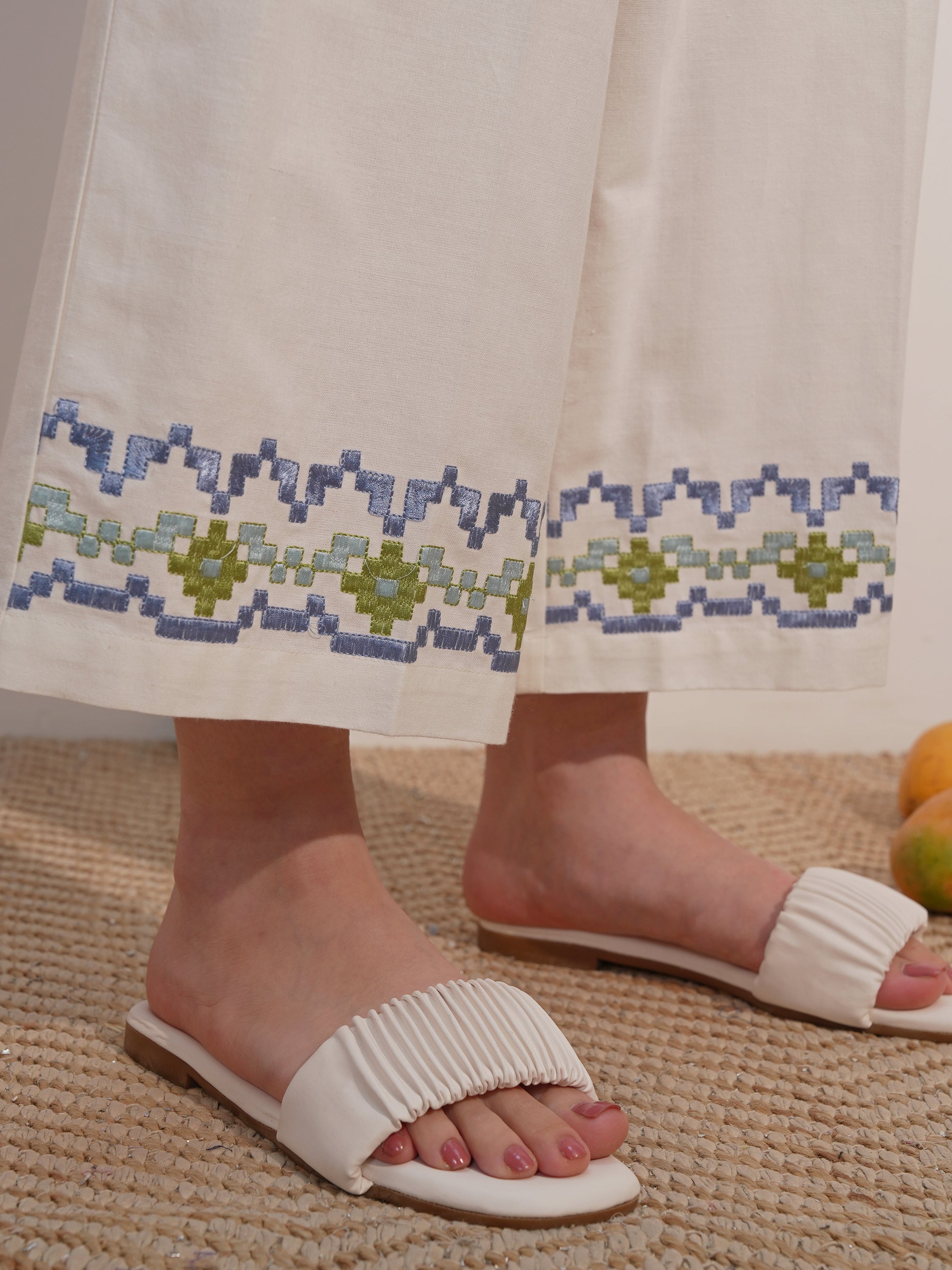 Vara By Vishudh Women White Top With Trouser - White - Image 9