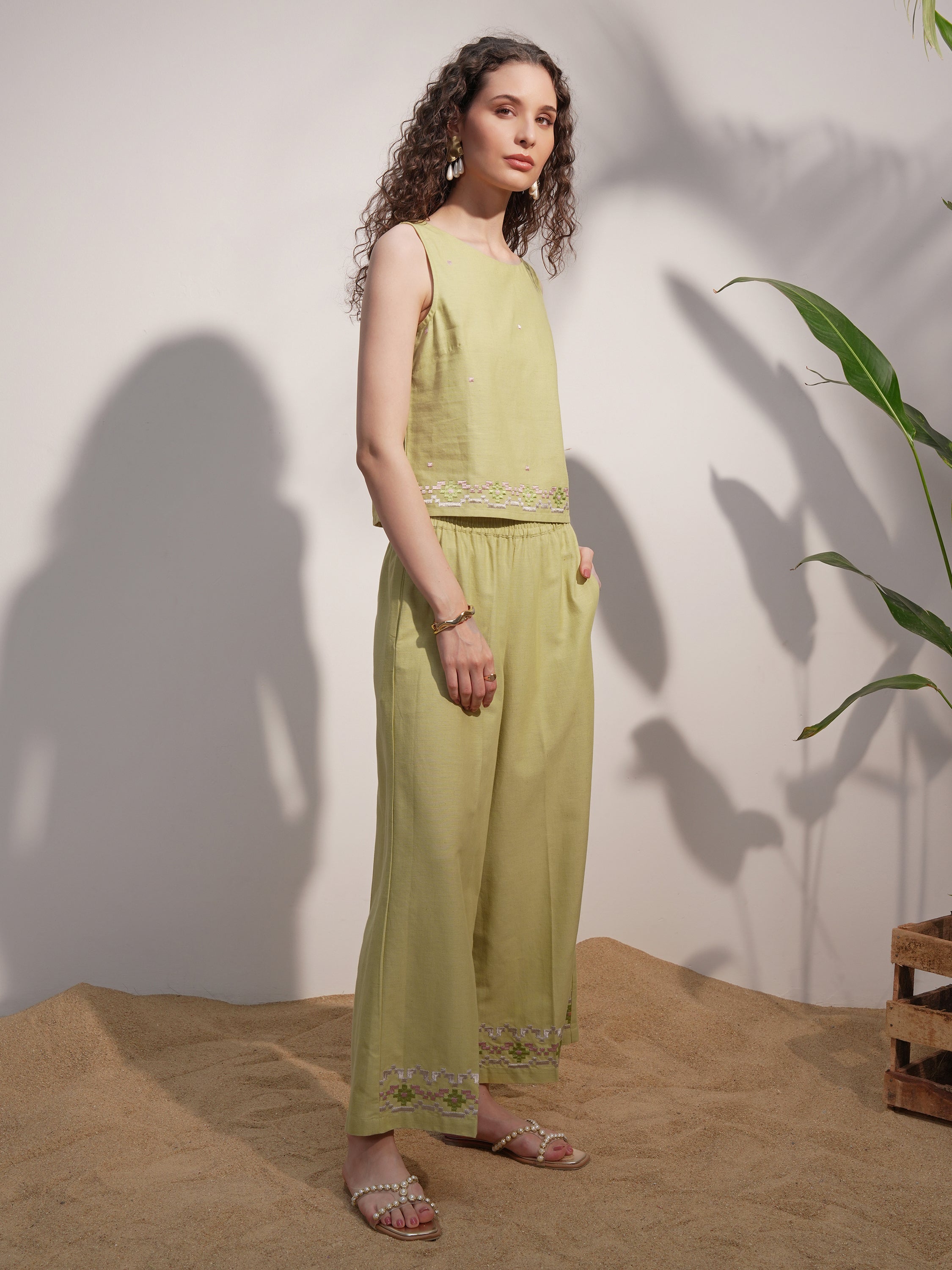 Vara By Vishudh Women Green Top With Trouser - Green - Image 4