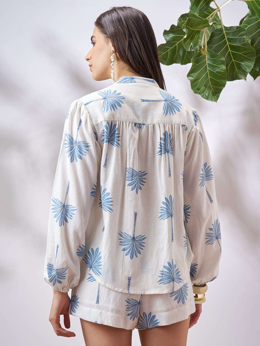 Vara By Vishudh Women Off White Shirt With Shorts Co-Ords - Off White - Image 3
