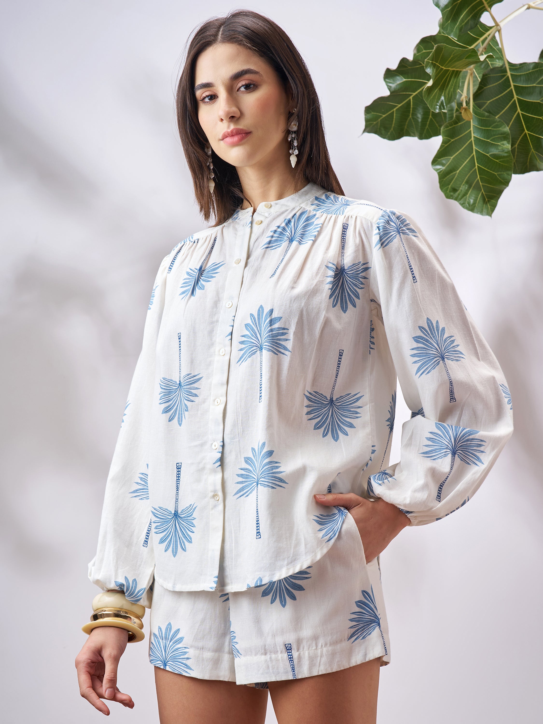 Vara By Vishudh Women Off White Shirt With Shorts Co-Ords - Off White - Image 4