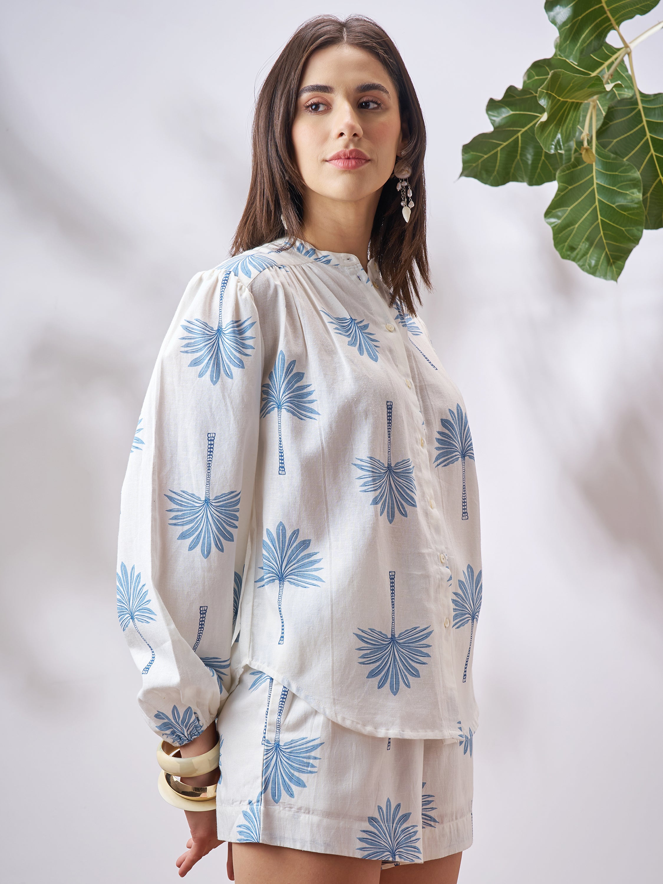 Vara By Vishudh Women Off White Shirt With Shorts Co-Ords - Off White - Image 6