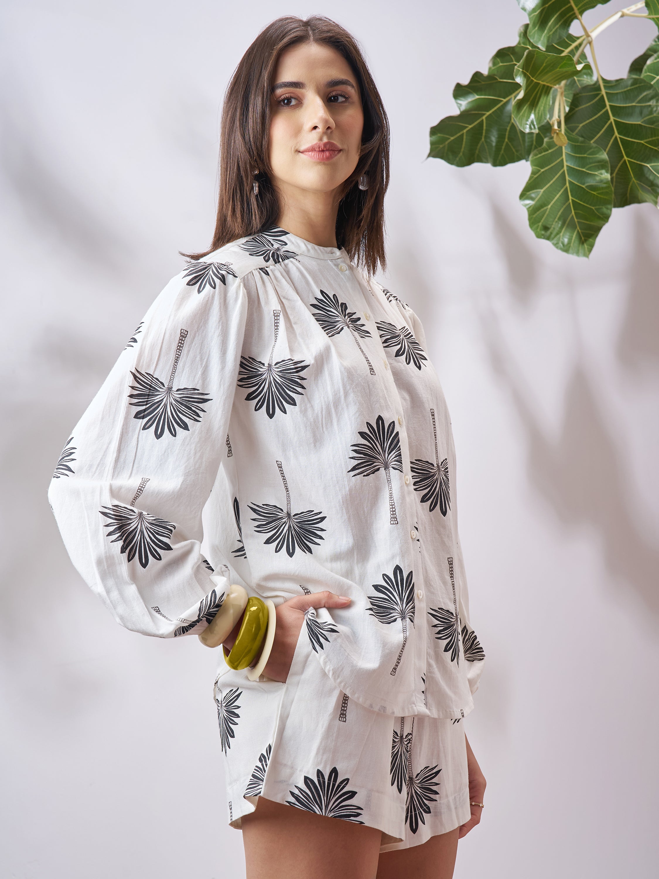 Vara By Vishudh Women Off White Shirt With Shorts Co-Ords - Off White - Image 6