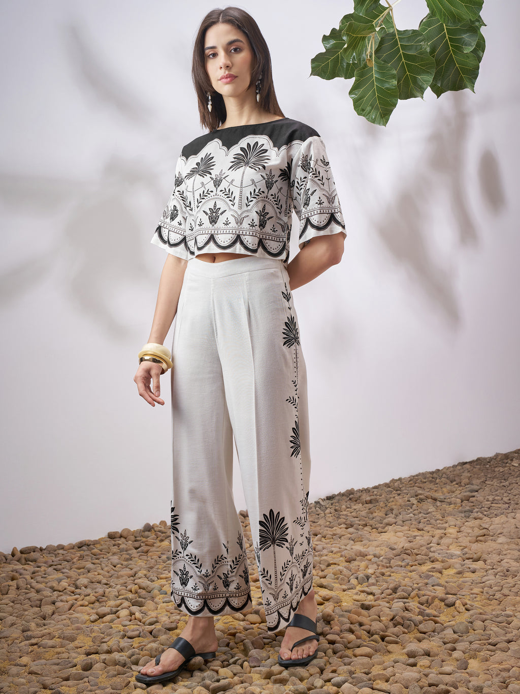 Vara By Vishudh Women Off White Top With Palazzo Co-Ords - Off White - Image 2