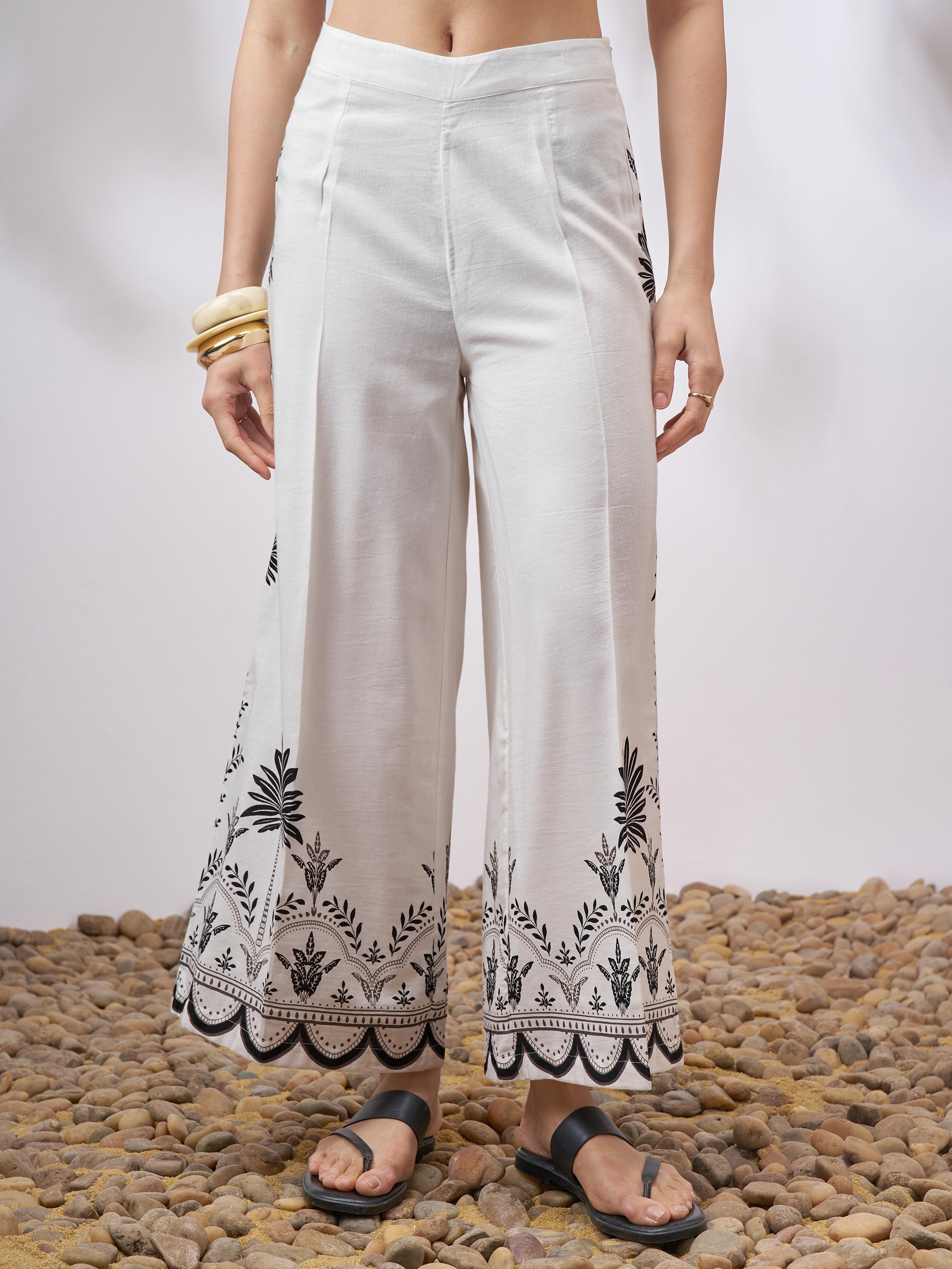 Vara By Vishudh Women Off White Top With Palazzo Co-Ords - Off White - Image 7