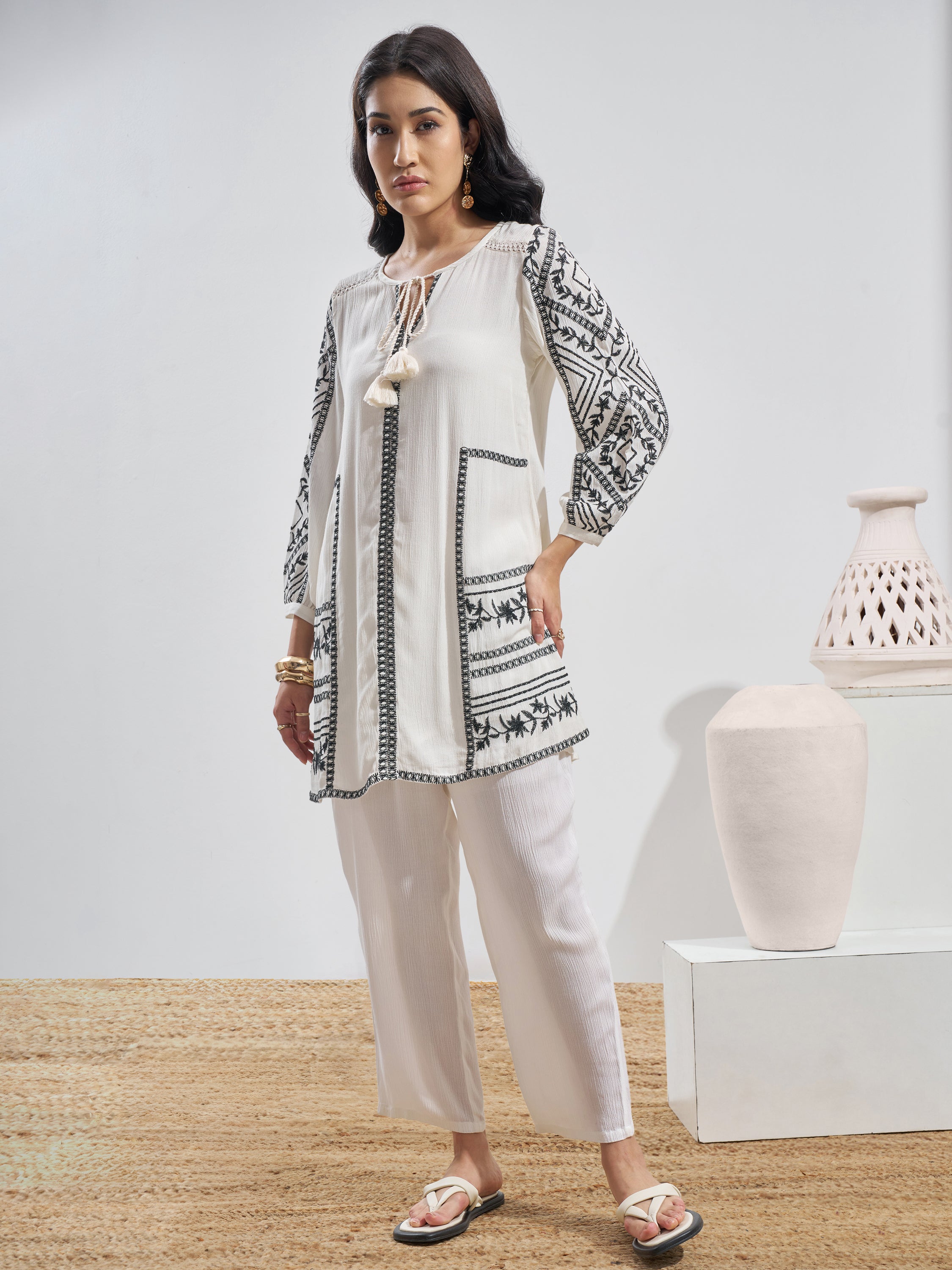 Vara By Vishudh Women White Top With Trouser Co-Ords - White - Image 2