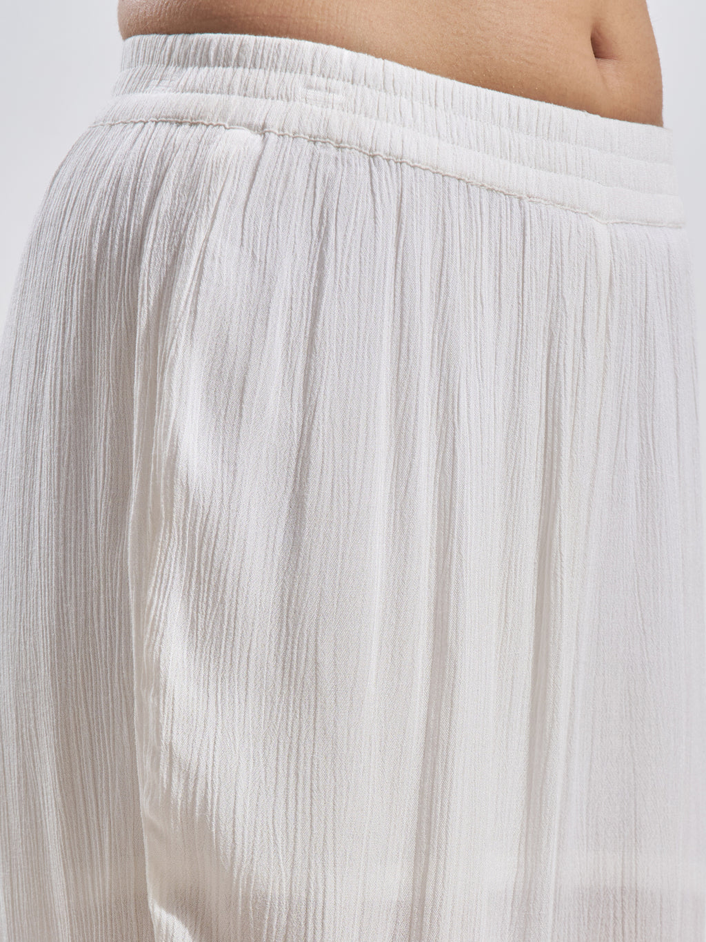 Vara By Vishudh Women White Top With Trouser Co-Ords - White - Image 7
