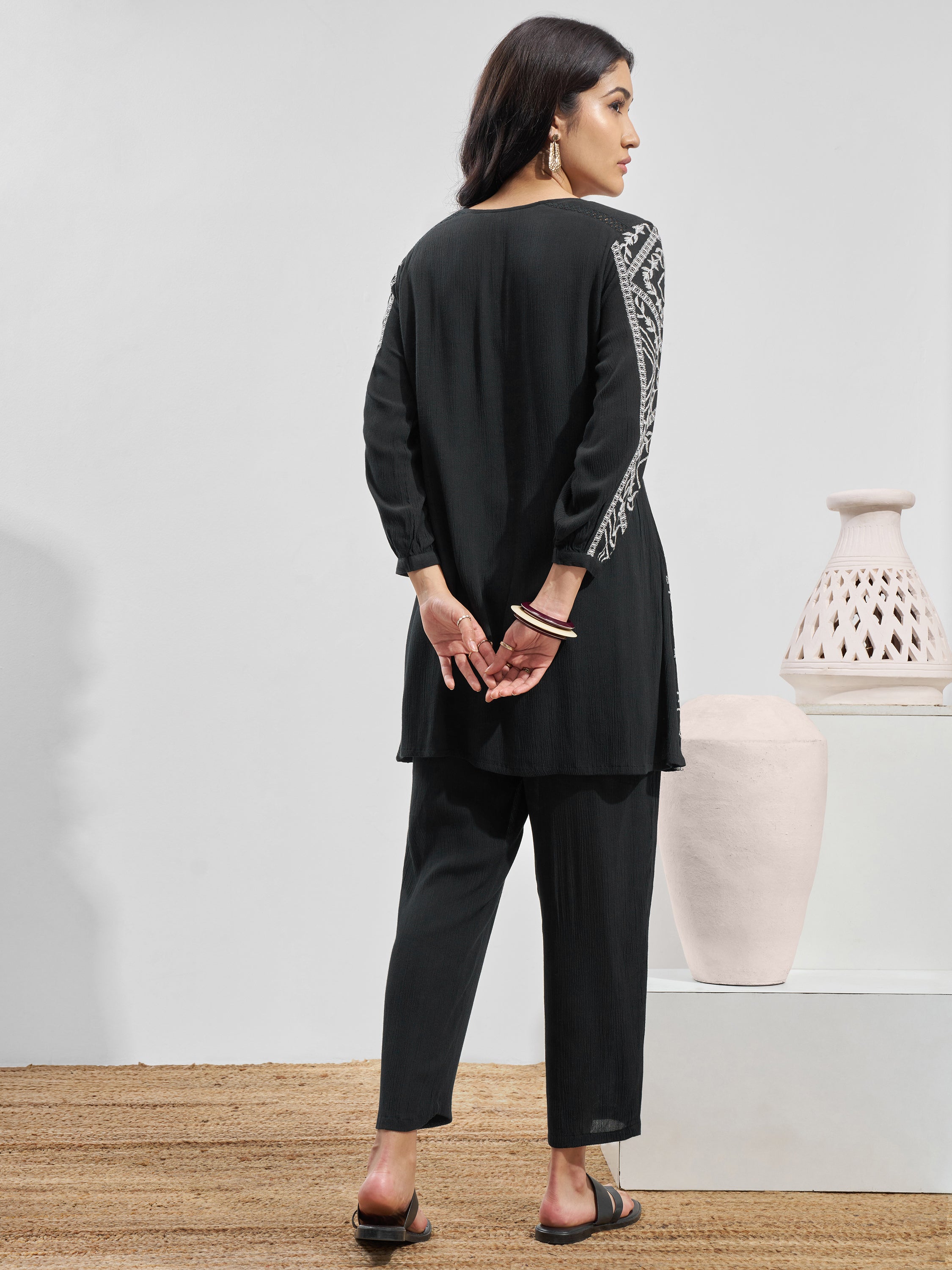 Vara By Vishudh Women Black Top With Trouser Co-Ords - Black - Image 3
