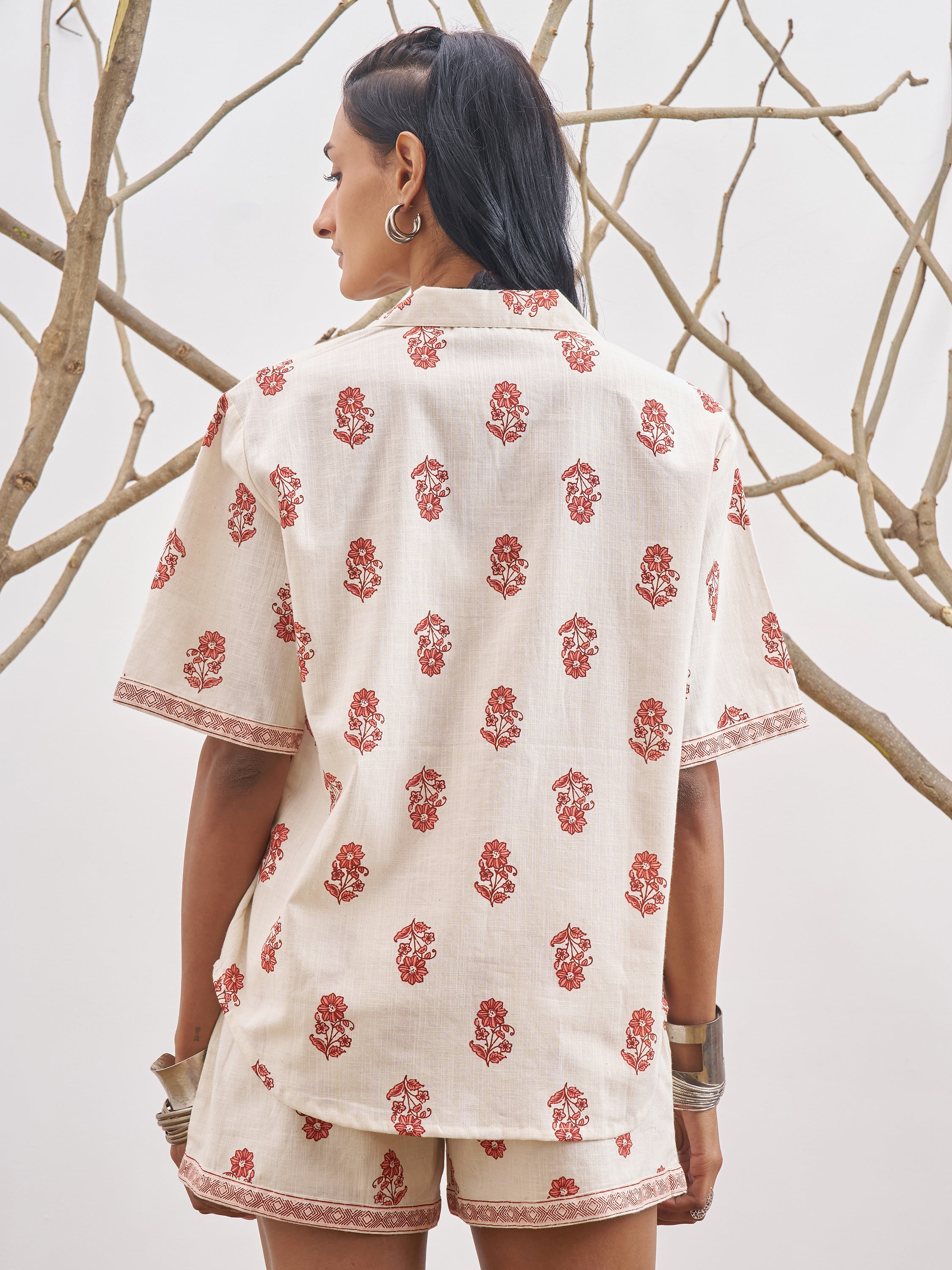 Vara By Vishudh Women Off White Shirt With Shorts - Off White - Image 3