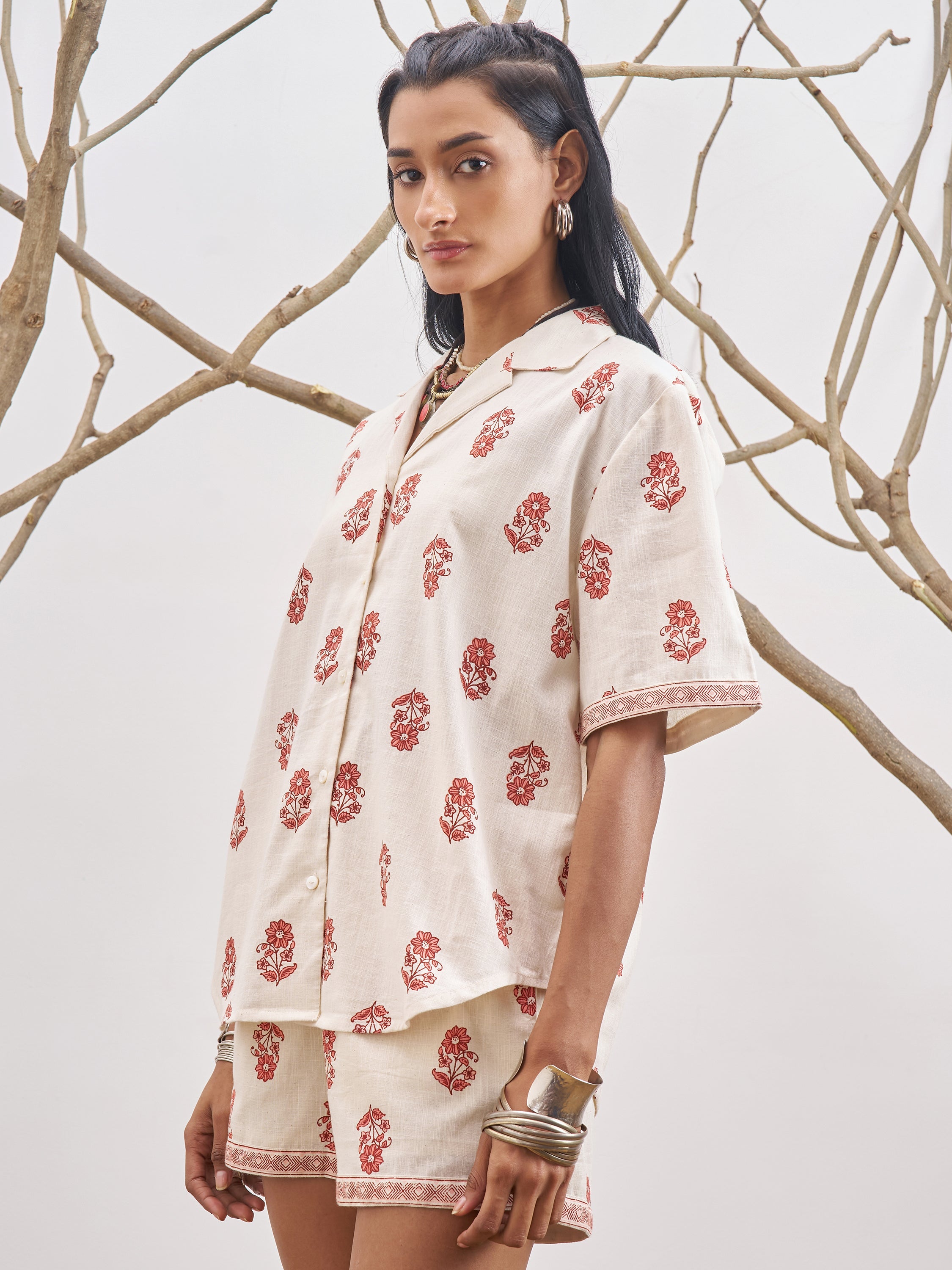 Vara By Vishudh Women Off White Shirt With Shorts - Off White - Image 4