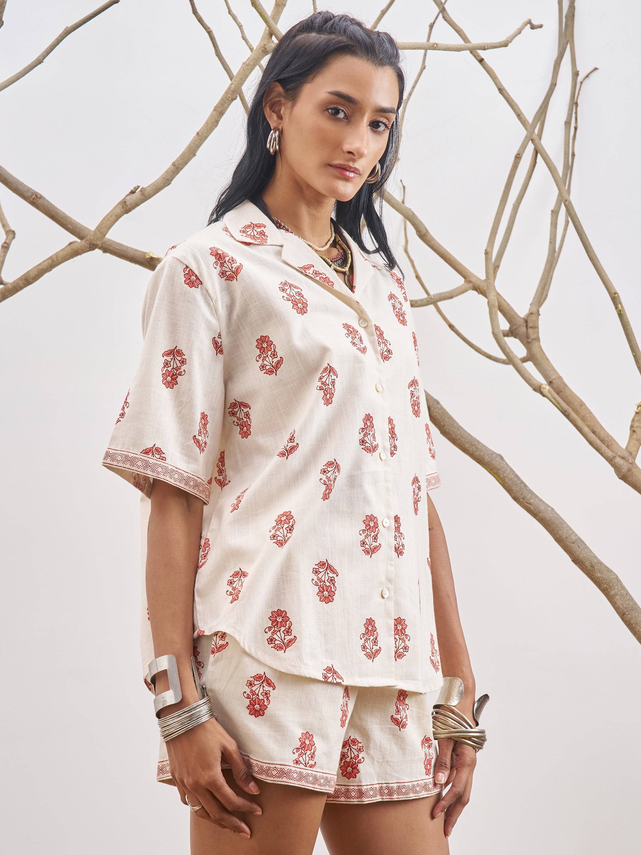 Vara By Vishudh Women Off White Shirt With Shorts - Off White - Image 6