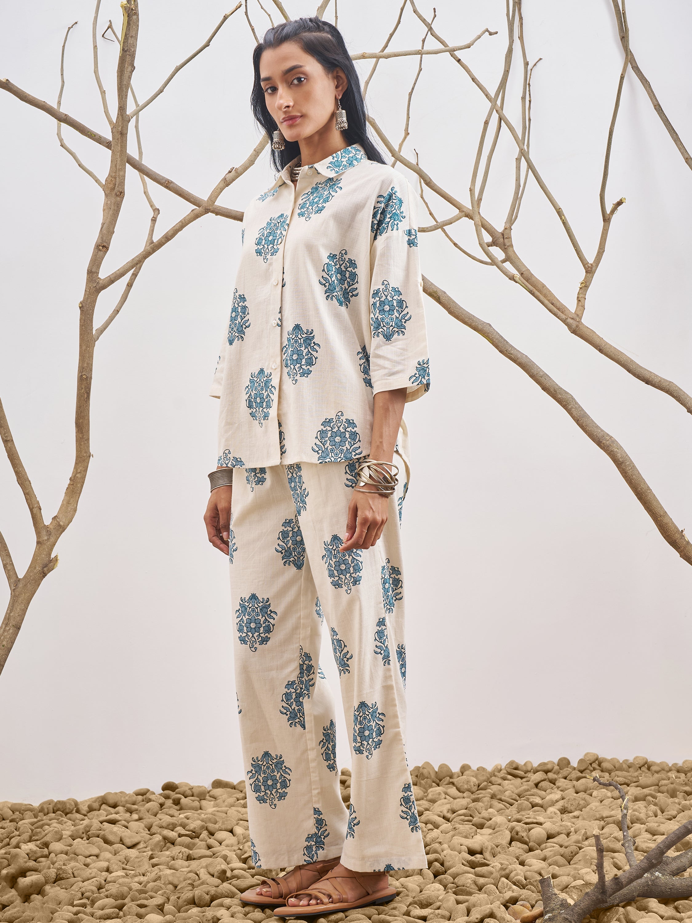 Vara By Vishudh Women Off White Shirt With Trouser - Off White - Image 2
