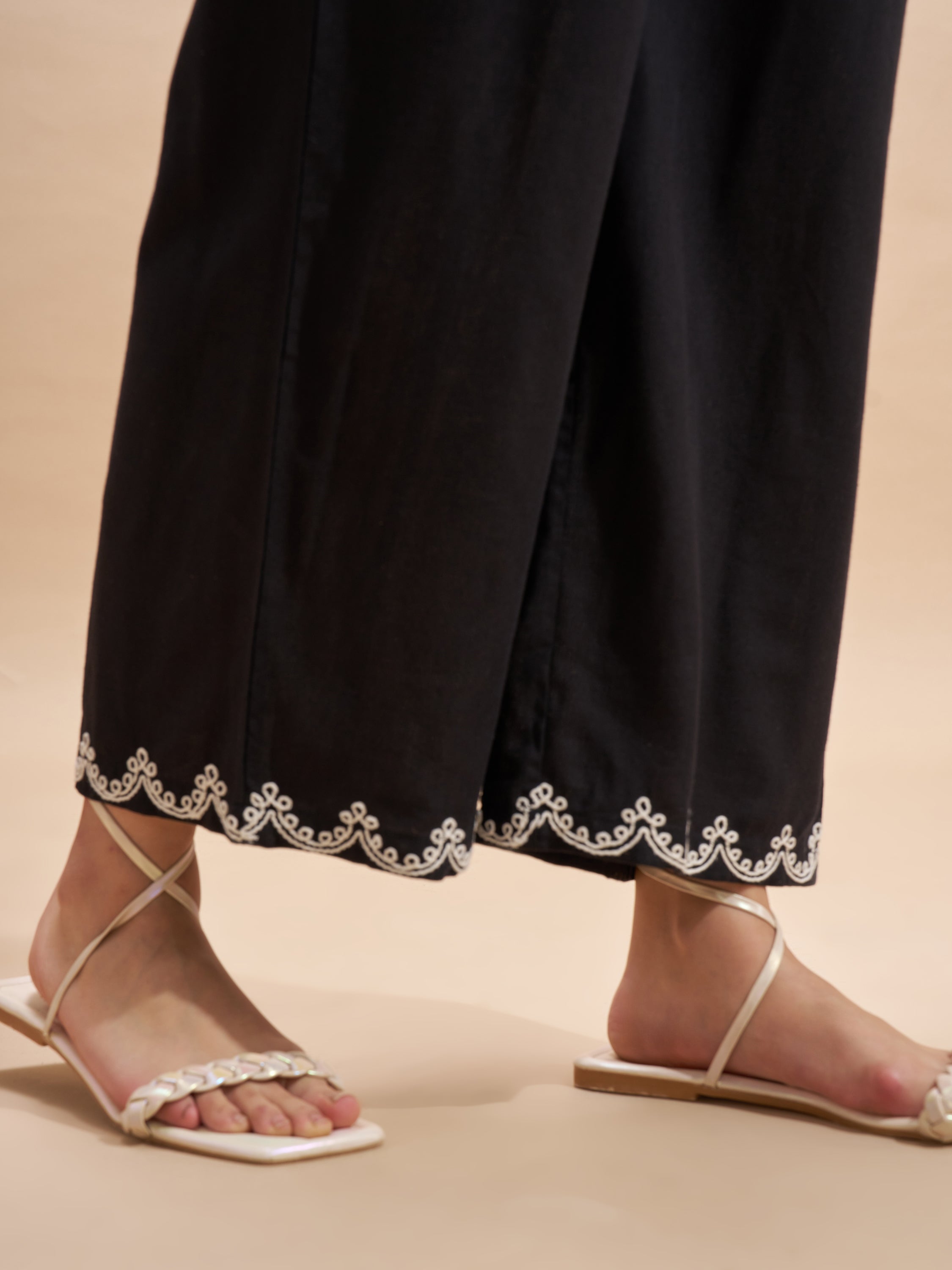 Vara By Vishudh Women Black Top With Trouser Co-Ords - Black - Image 8