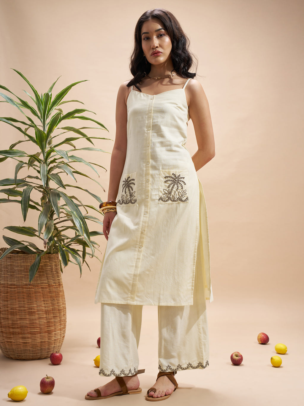 Vara By Vishudh Women Cream Top With Trouser Co-Ords - Cream - Image 2