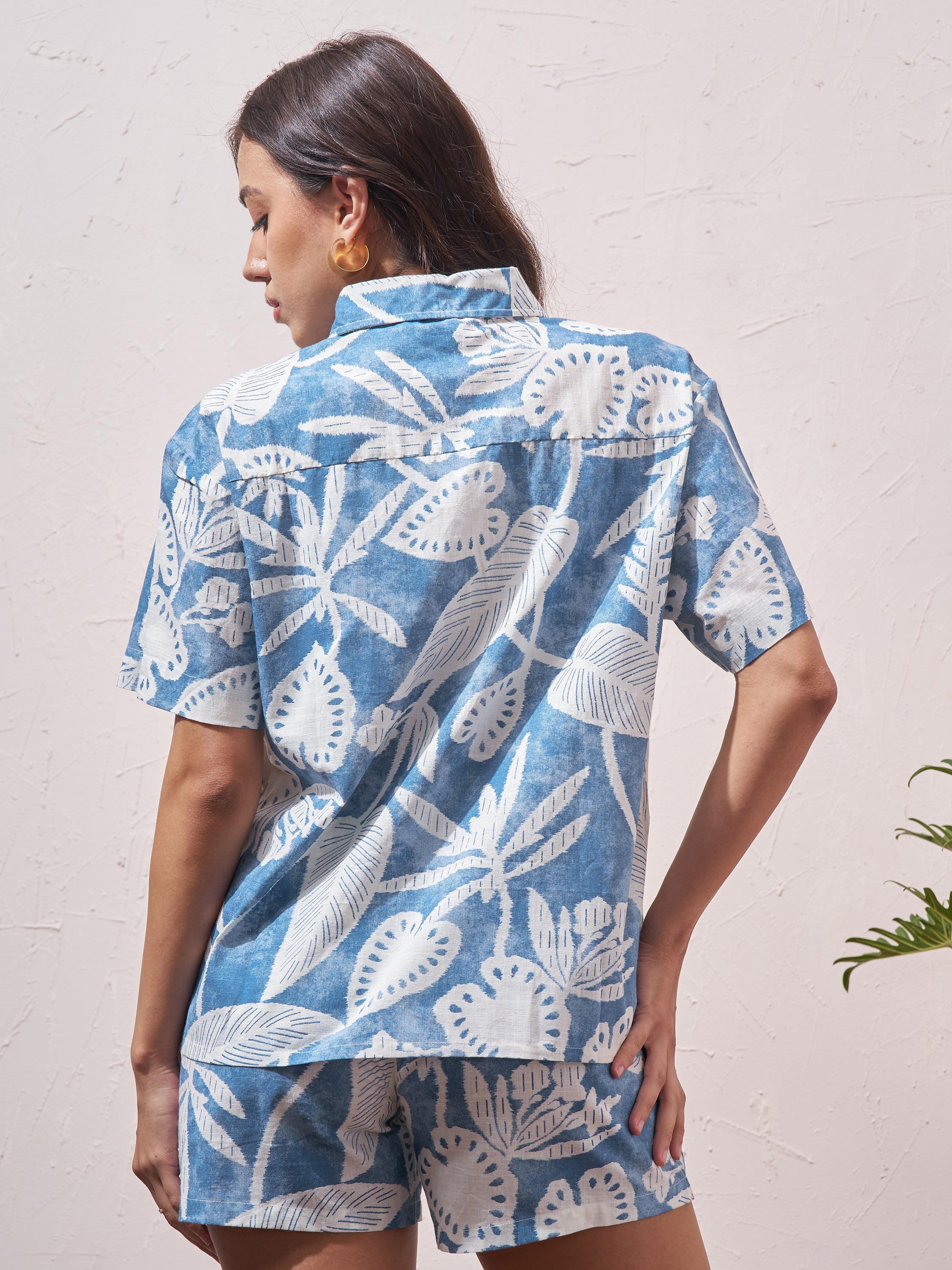 Vara By Vishudh Women Blue Shirt With Shorts Co-Ords - Blue - Image 3