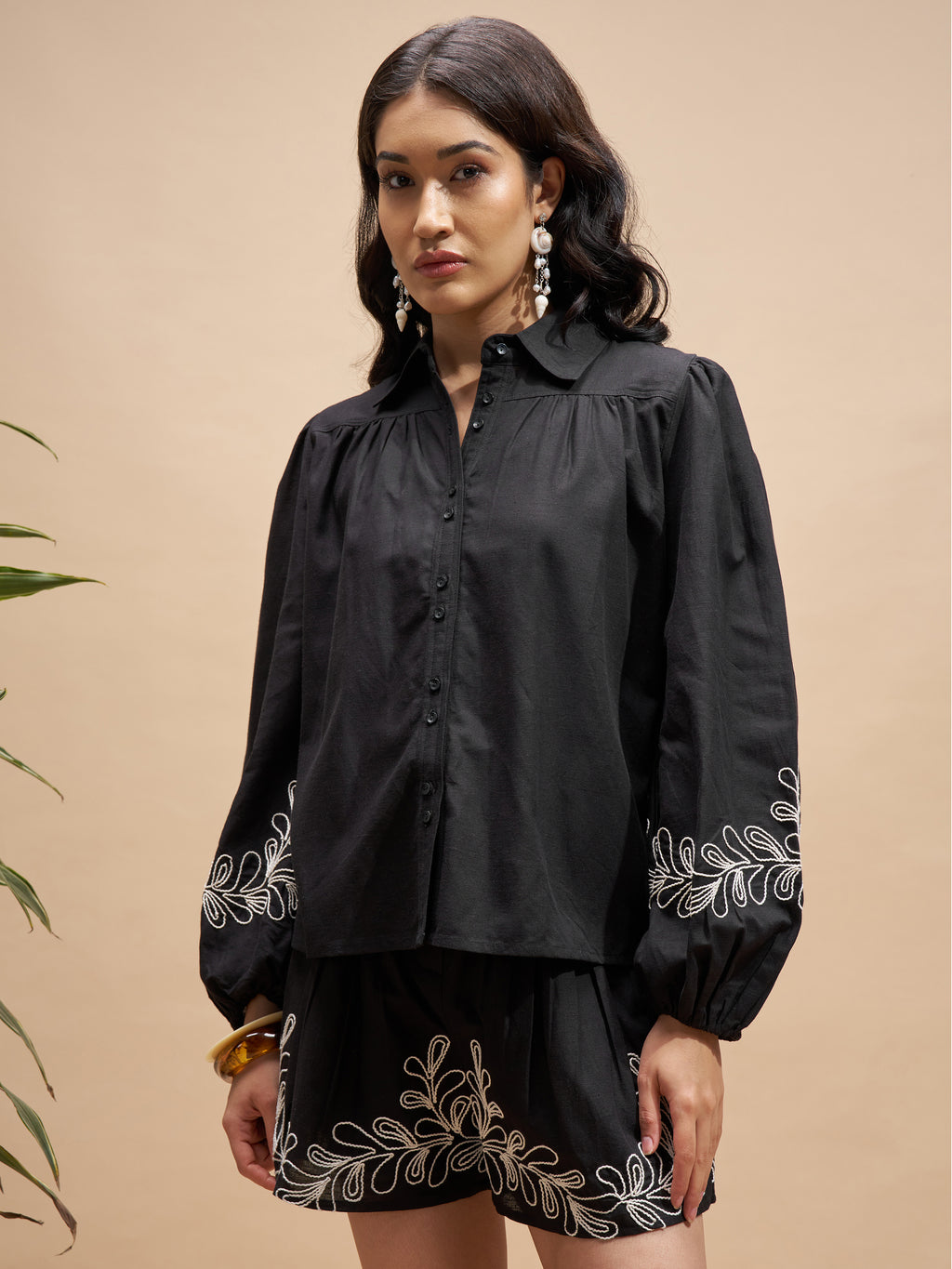 Vara By Vishudh Women Black Shirt With Shorts Co-Ords - Black - Image 4