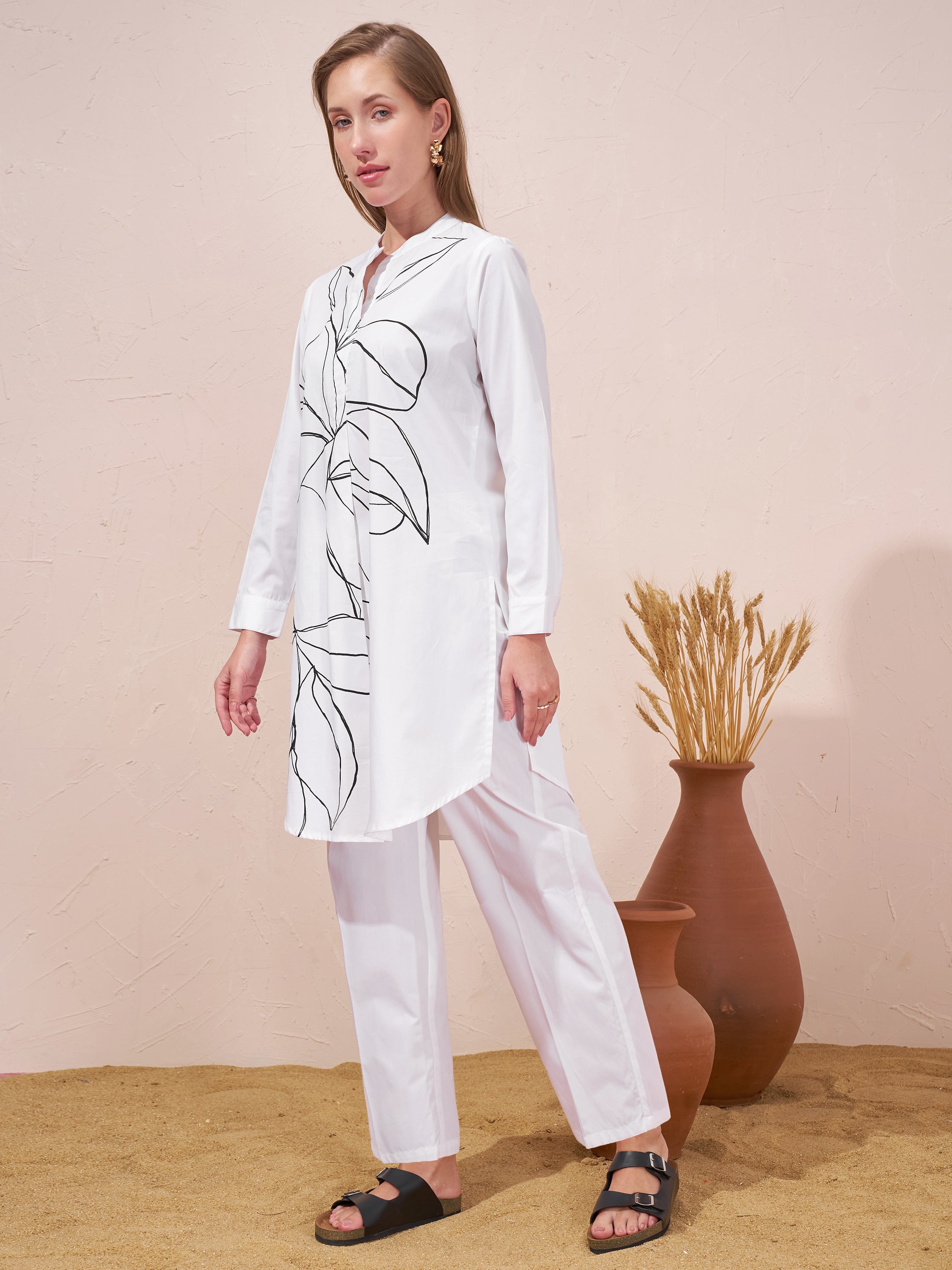 Vara By Vishudh Women White Tunic With Trouser Co-Ords