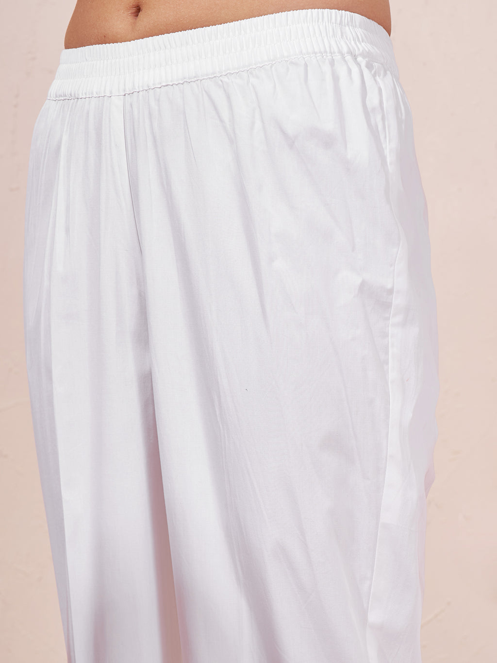 Vara By Vishudh Women White Tunic With Trouser Co-Ords