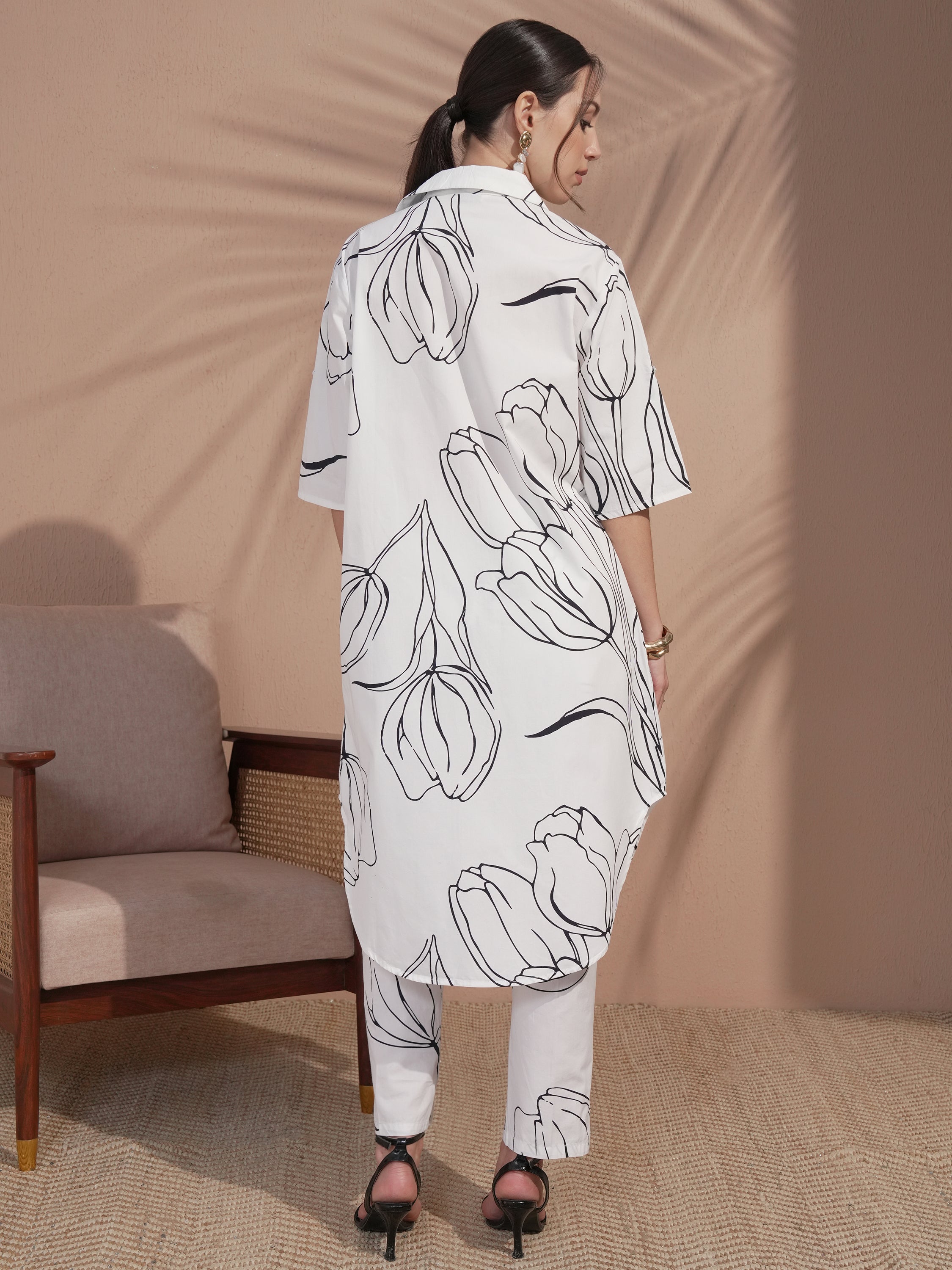Vara By Vishudh Women White Printed Kurta With Trouser - White - Image 3
