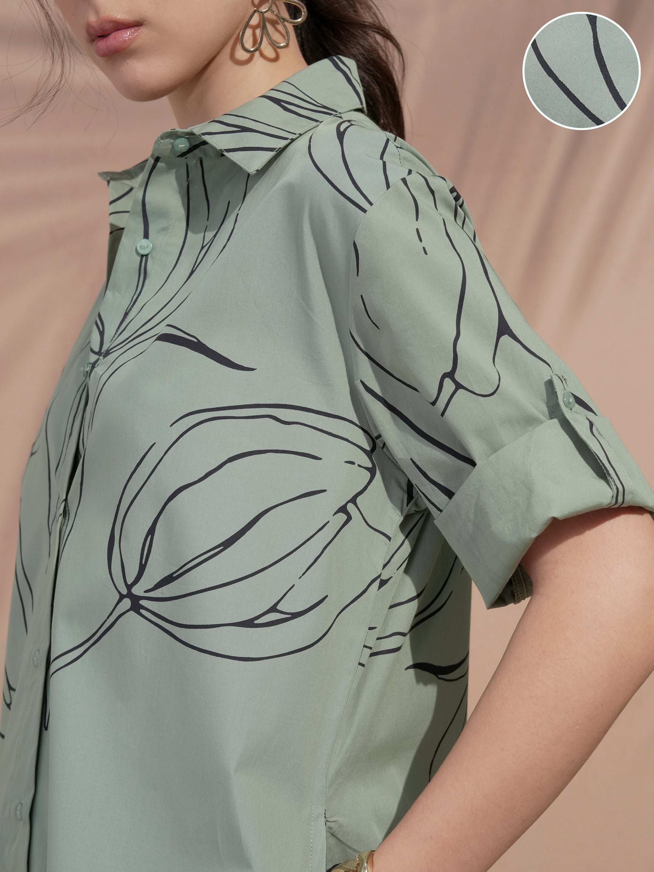Vara By Vishudh Women Green Printed Kurta With Trouser - Green - Image 5