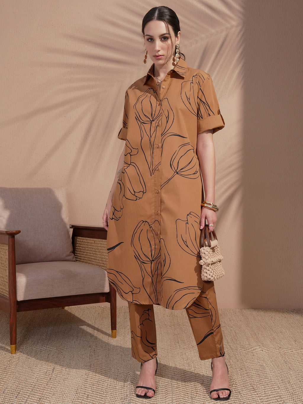 Vara By Vishudh Women Brown Printed Kurta With Trouser - Brown - Image 1