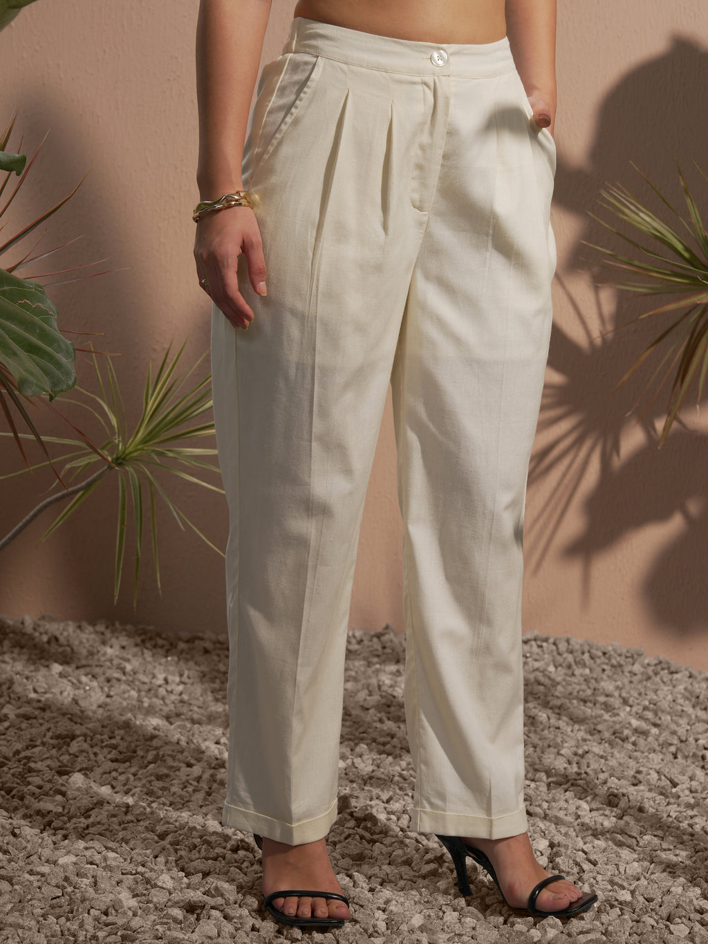 Vara By Vishudh Women Off White Solid Straight Fit Casual Trouser - Off White - Image 6