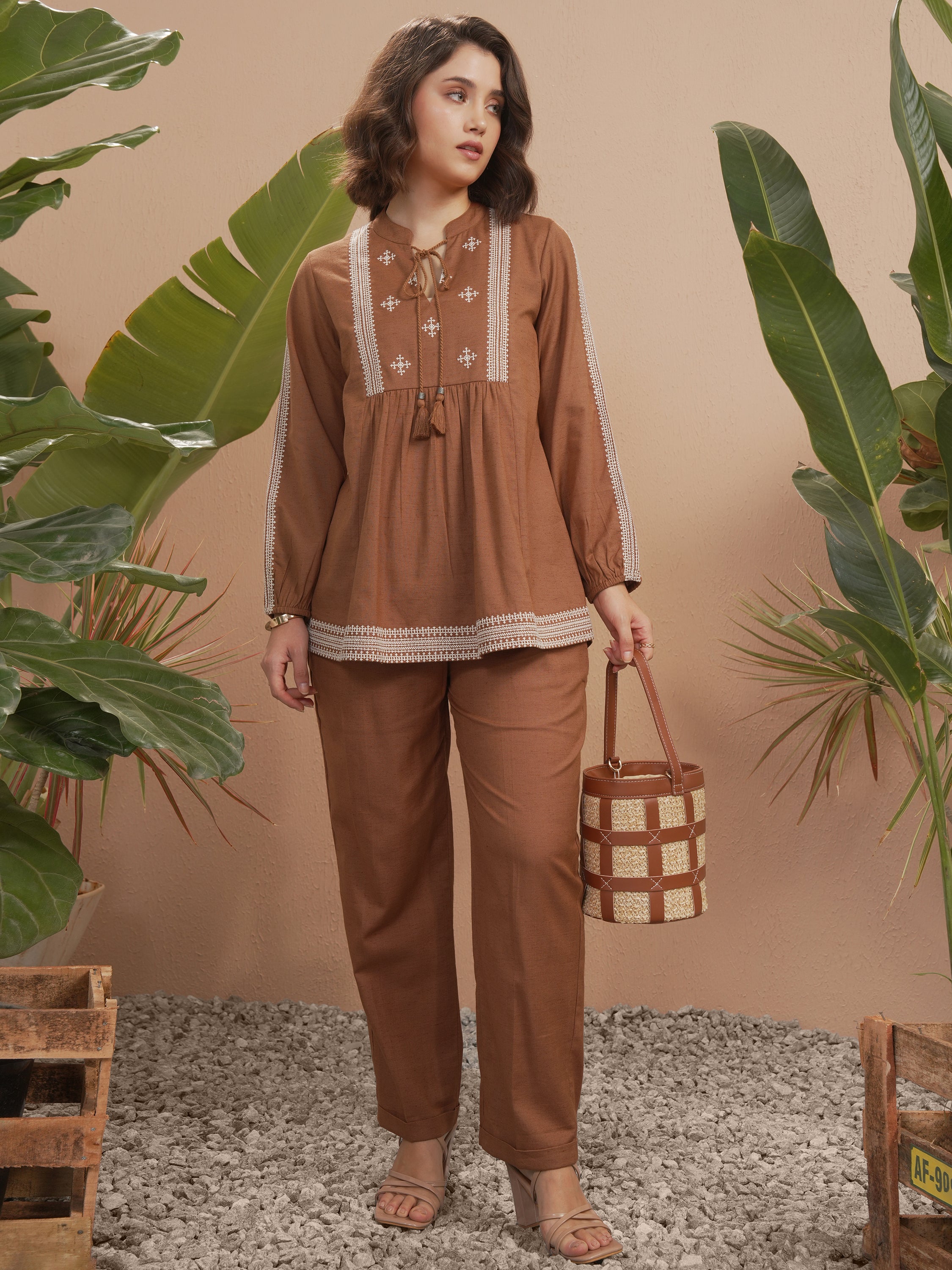 Vara By Vishudh Women Brown Solid Straight Fit Casual Trouser - Brown - Image 2