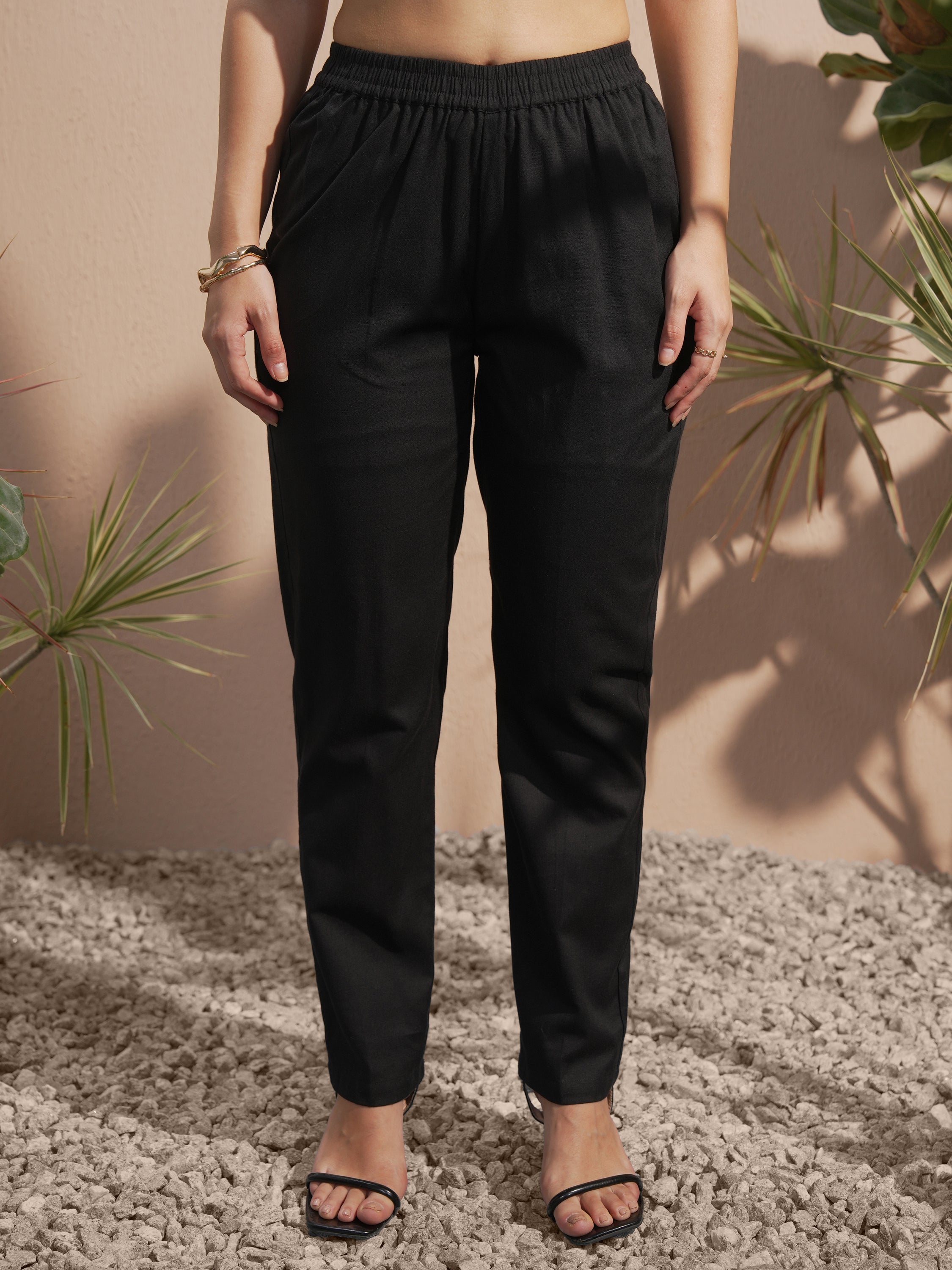 Vara By Vishudh Women Black Solid Kurta With Trouser - Black - Image 8