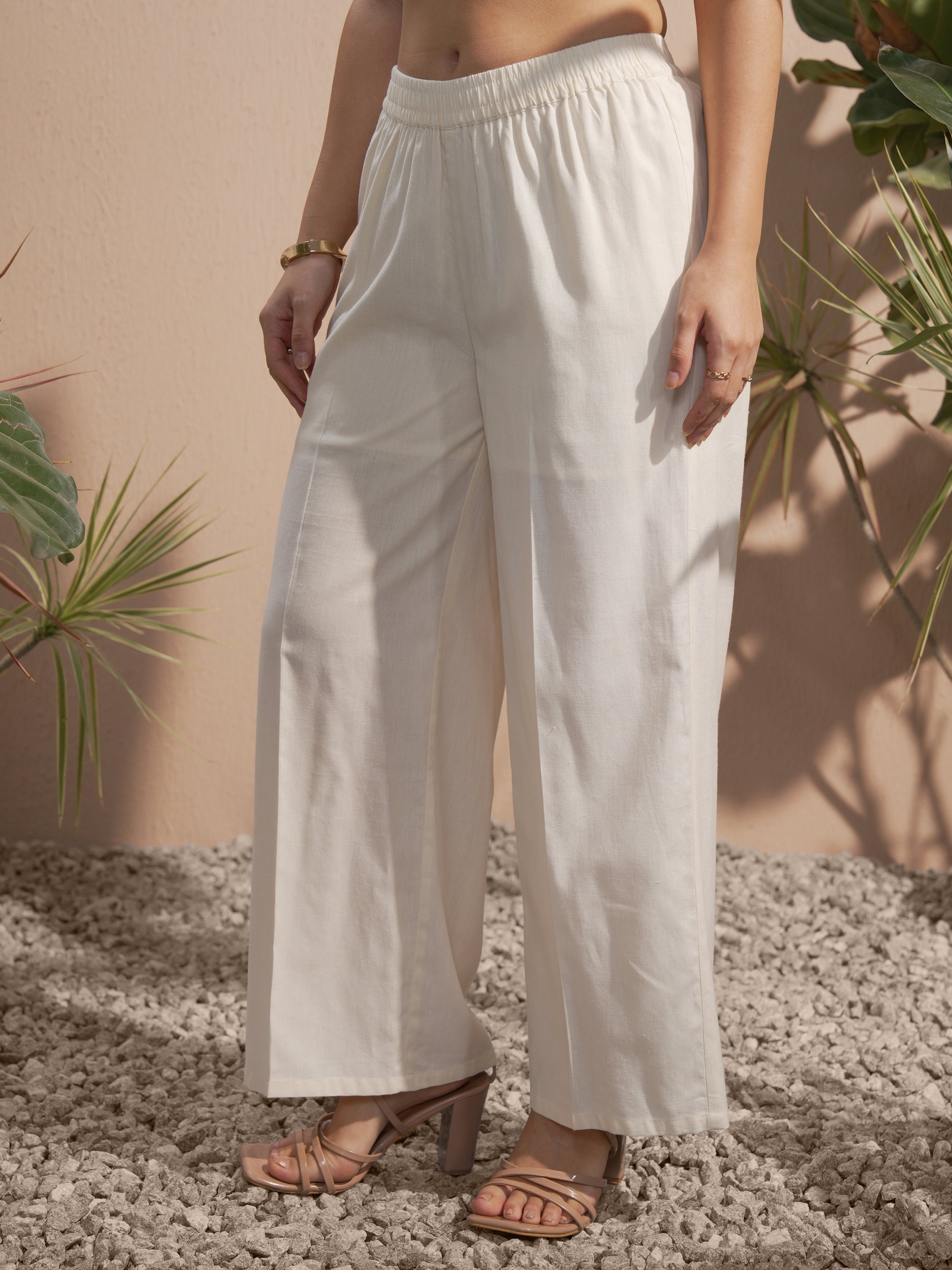 Vara By Vishudh Women Off White Solid Regular Fit Casual Trouser - Off White - Image 4