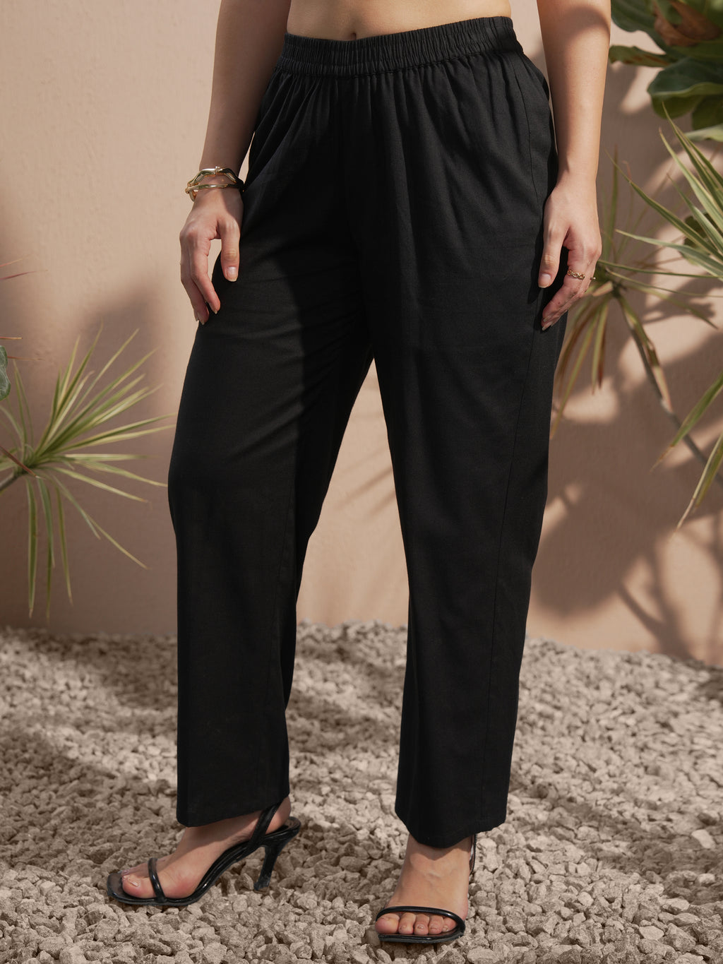 Vara By Vishudh Women Black Solid Regular Fit Casual Trouser - Black - Image 4
