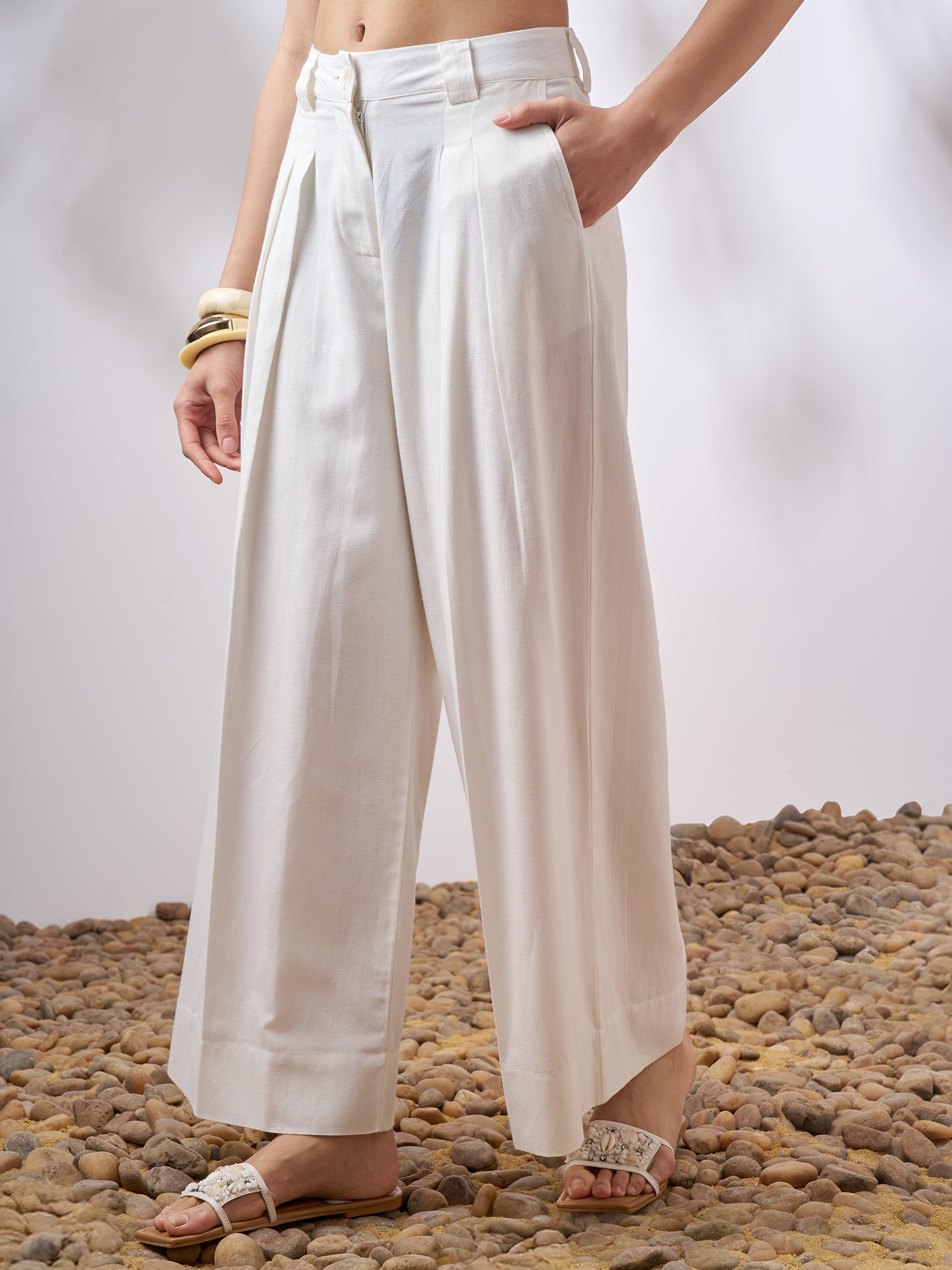 Vara By Vishudh Women Off White Wide Leg Casual Trouser - Off White - Image 4