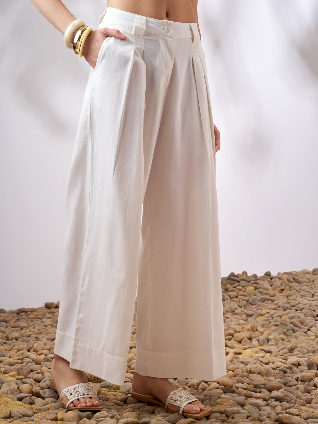 Vara By Vishudh Women Off White Wide Leg Casual Trouser - Off White - Image 6