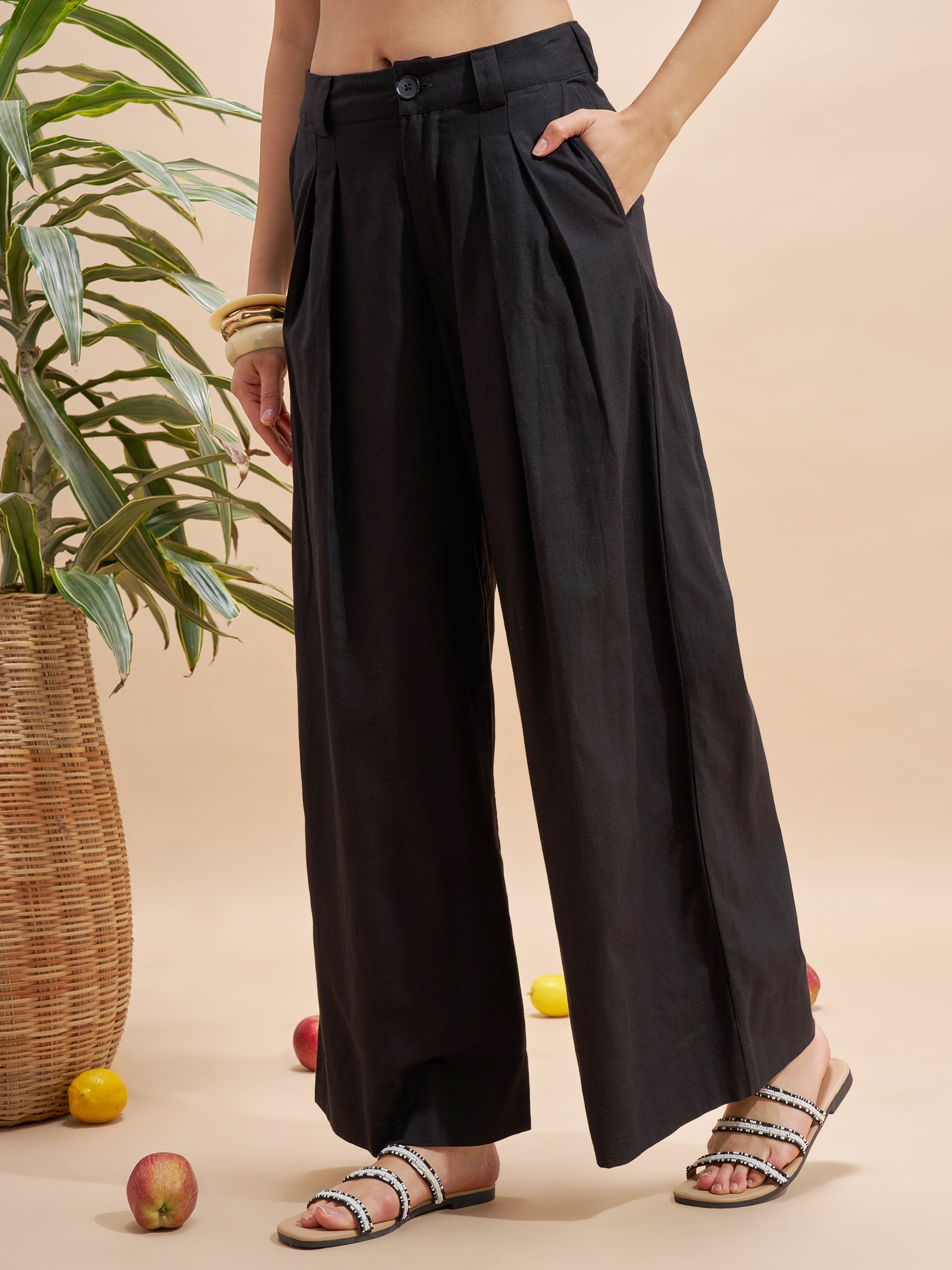 Vara By Vishudh Women Black Wide Leg Casual Trouser - Black - Image 4