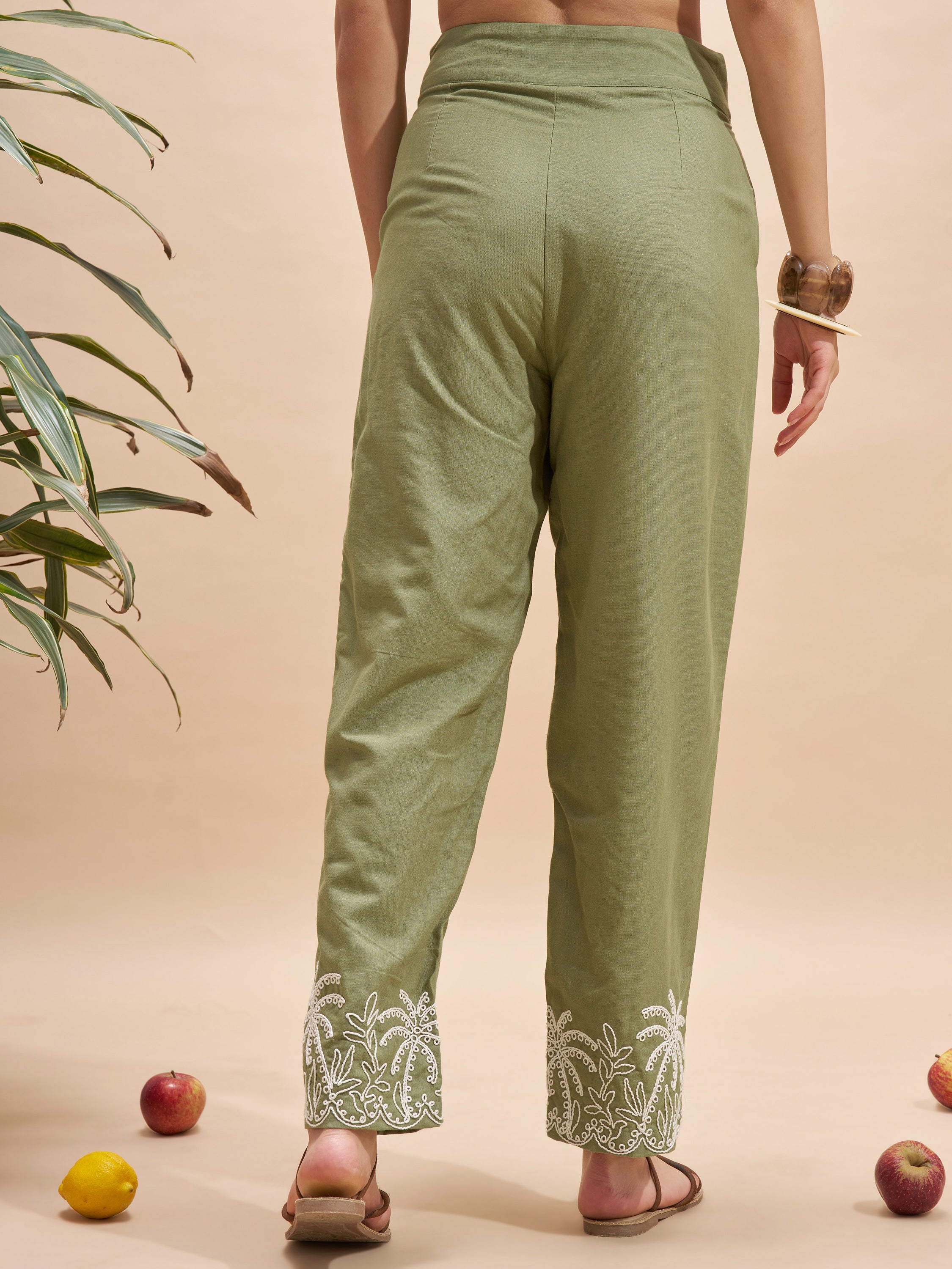 Vara By Vishudh Women Olive Regular Fit Casual Trouser - Olive - Image 3