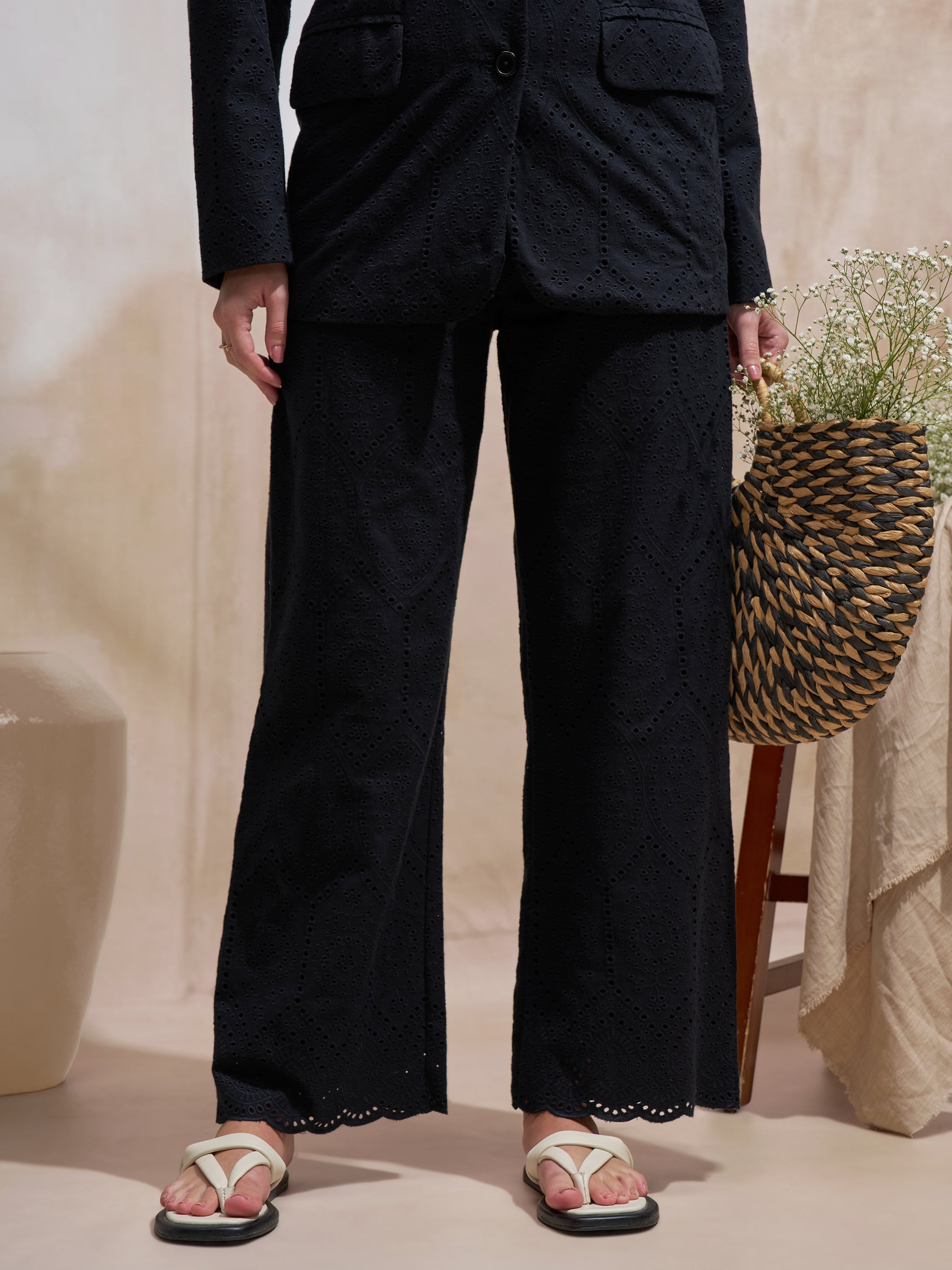 Vara By Vishudh Women Black Regular Fit Casual Trouser - Black - Image 1