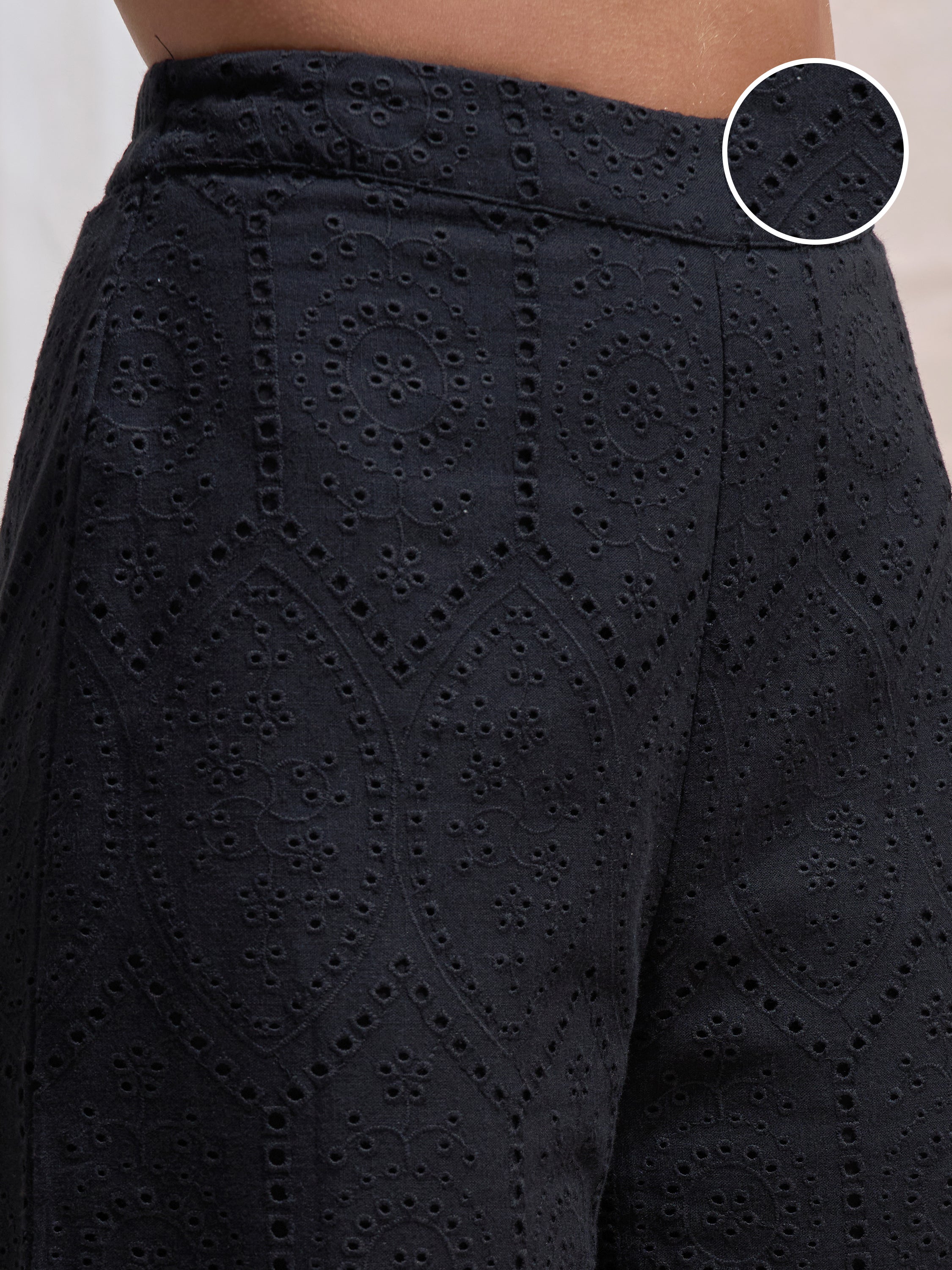 Vara By Vishudh Women Black Regular Fit Casual Trouser - Black - Image 5