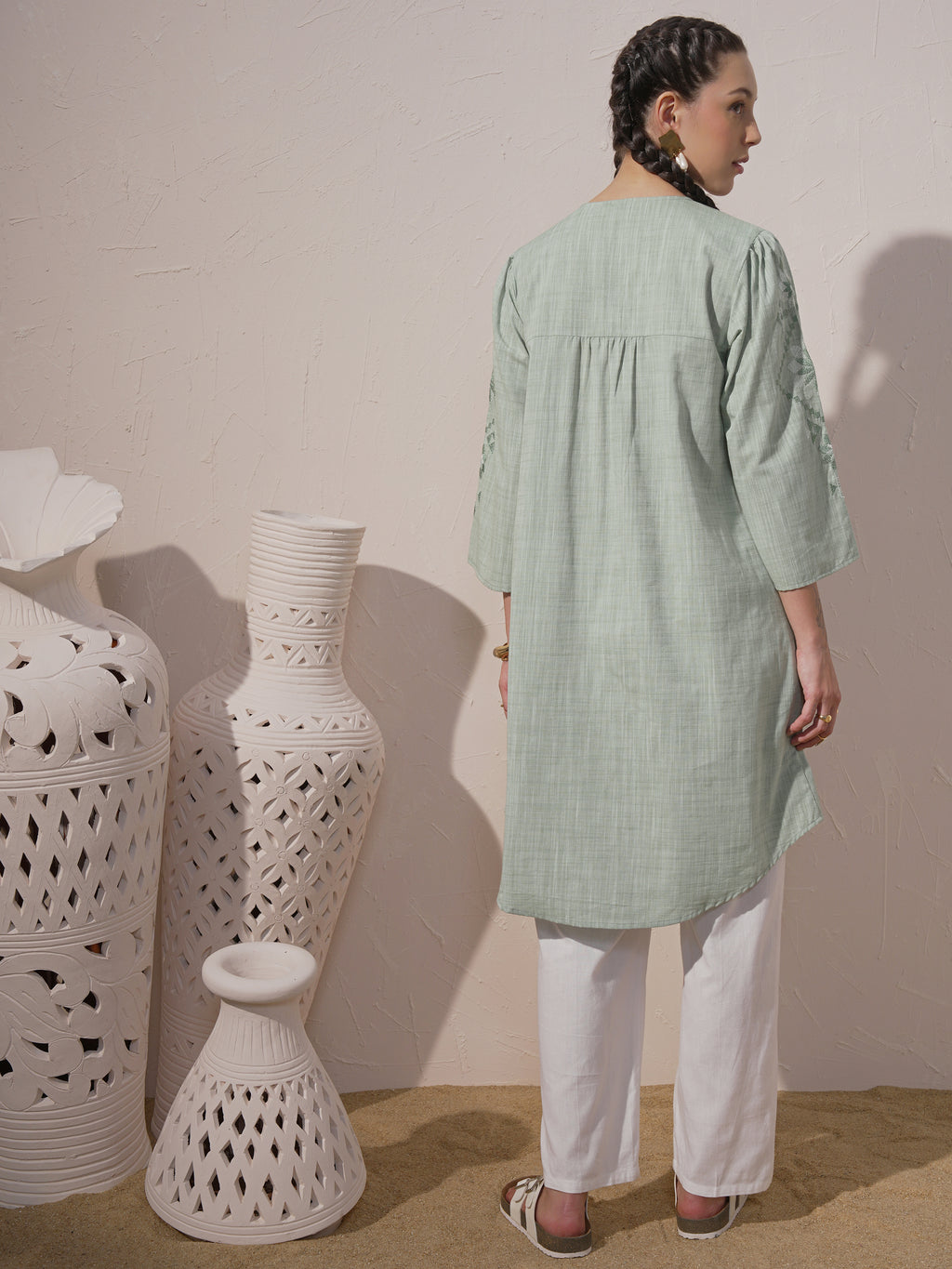 Vara By Vishudh Women Green Embroidered A-Line Kurta - Green - Image 3