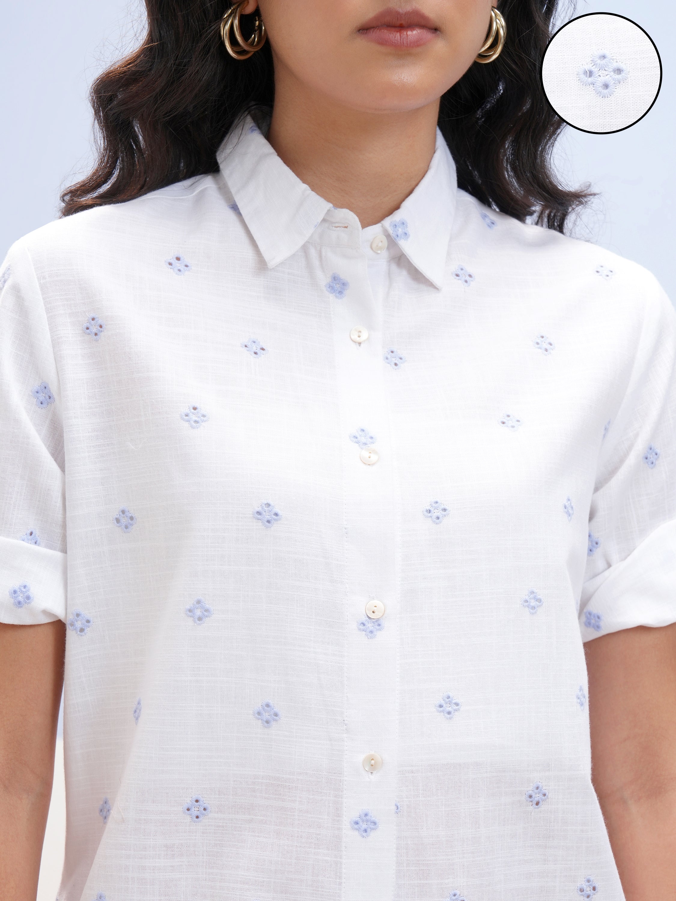 Vara By Vishudh Women White Embroidered Straight Kurta - White - Image 5