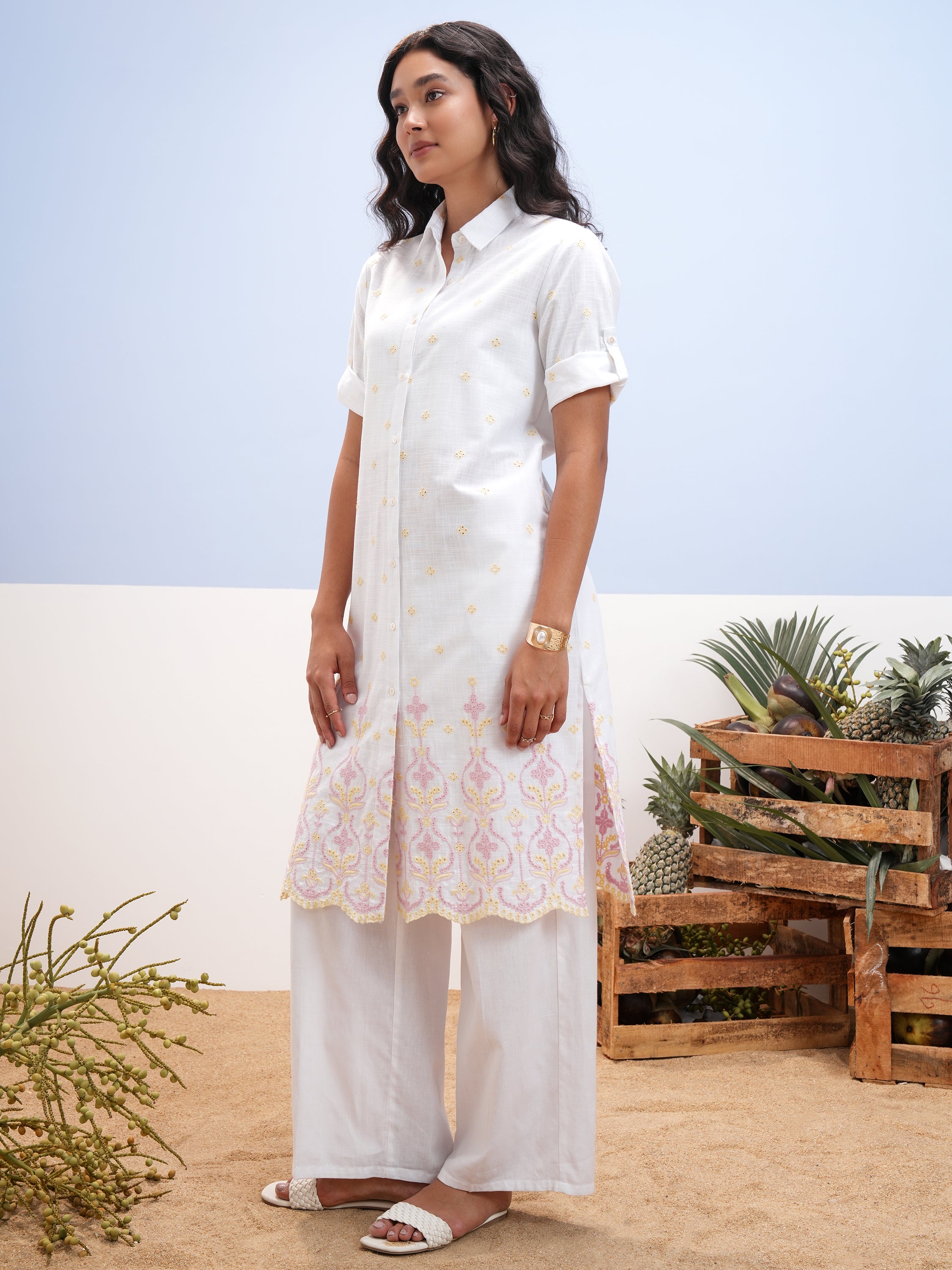 Vara By Vishudh Women White Embroidered Straight Kurta - White - Image 2
